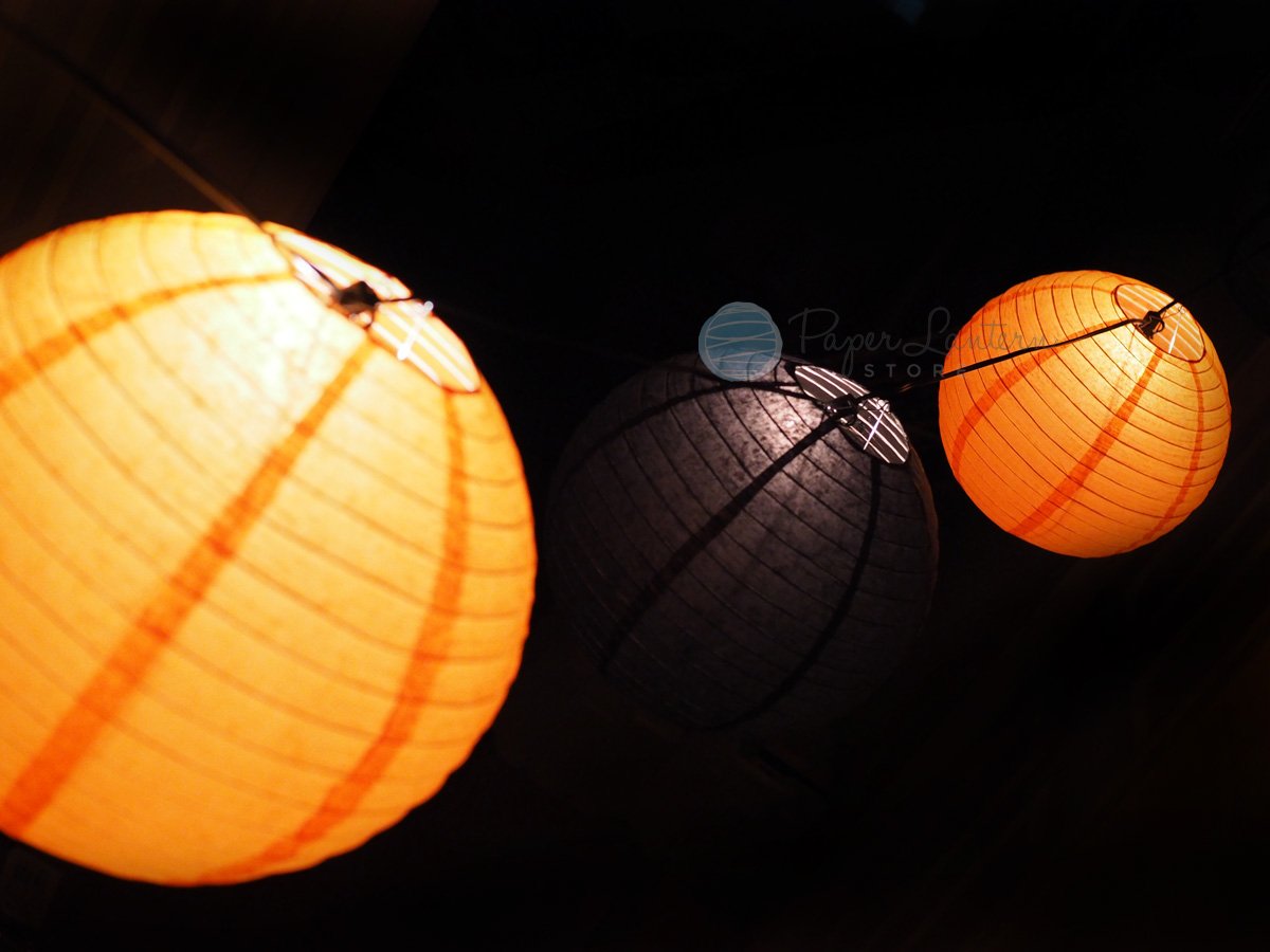 16 Pack Halloween Black and Orange Paper Lantern String Lights - 31 FT Expandable Party Decorations Kit for Indoor Outdoor Halloween Party, Porch, Yard, and Home Decor