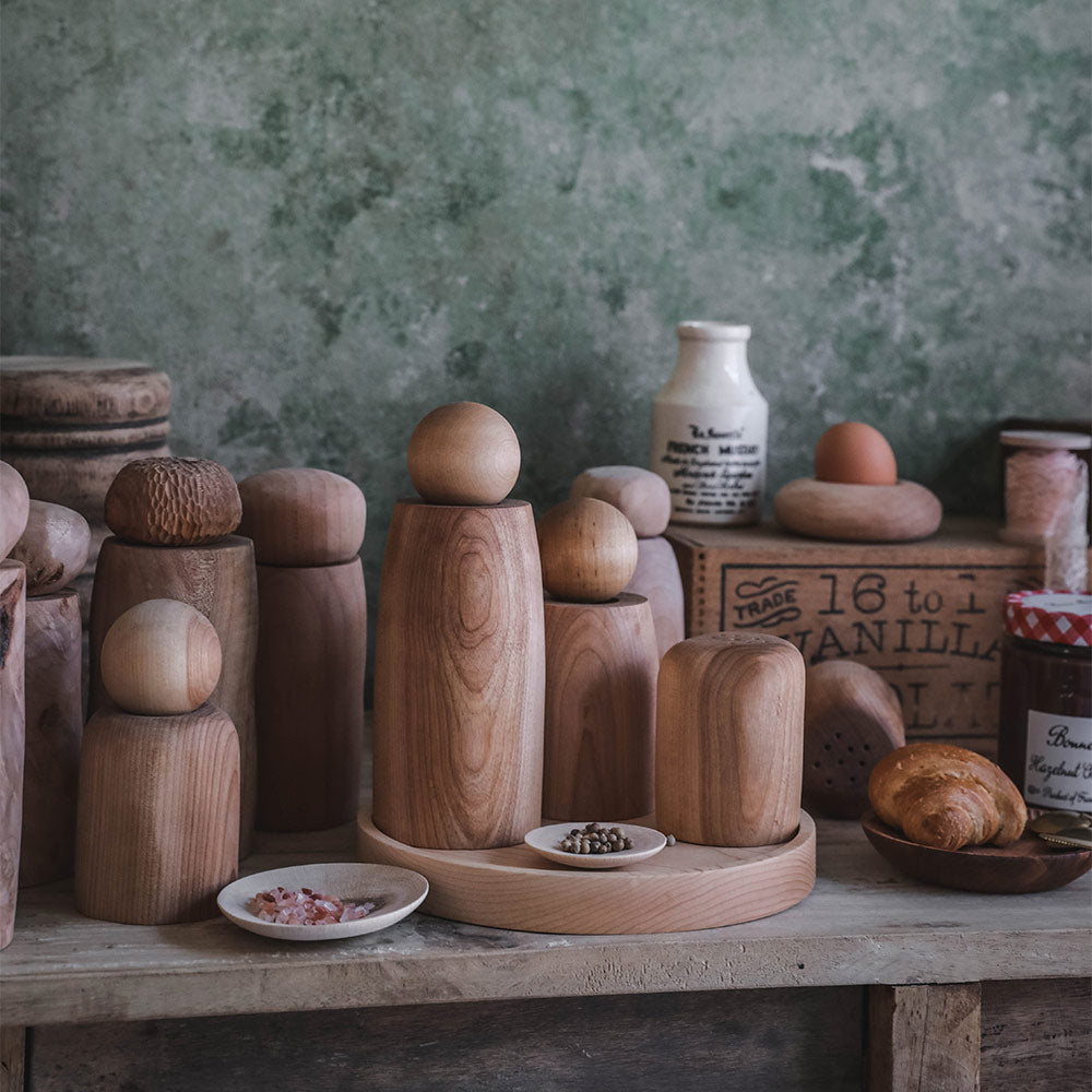 Premium Handcrafted Maple Wood Salt and Pepper Shakers Set - Natural Wooden Spice Dispenser for Kitchen, Dining Table & Gift Giving