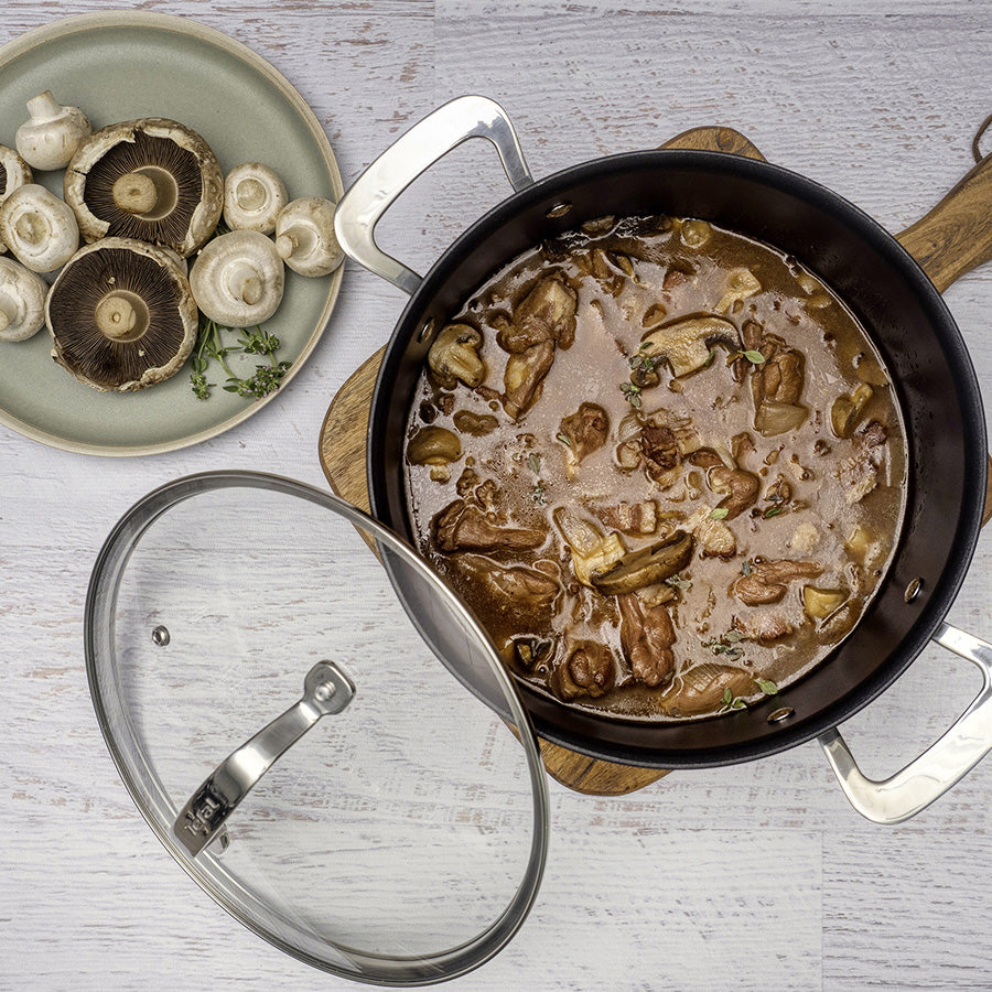 Tefal Unlimited Premium 24cm/5L Non-Stick Induction Stew Pot with Lid - Perfect for Soups, Stews & Slow Cooking on Gas, Electric & Induction Cooktops