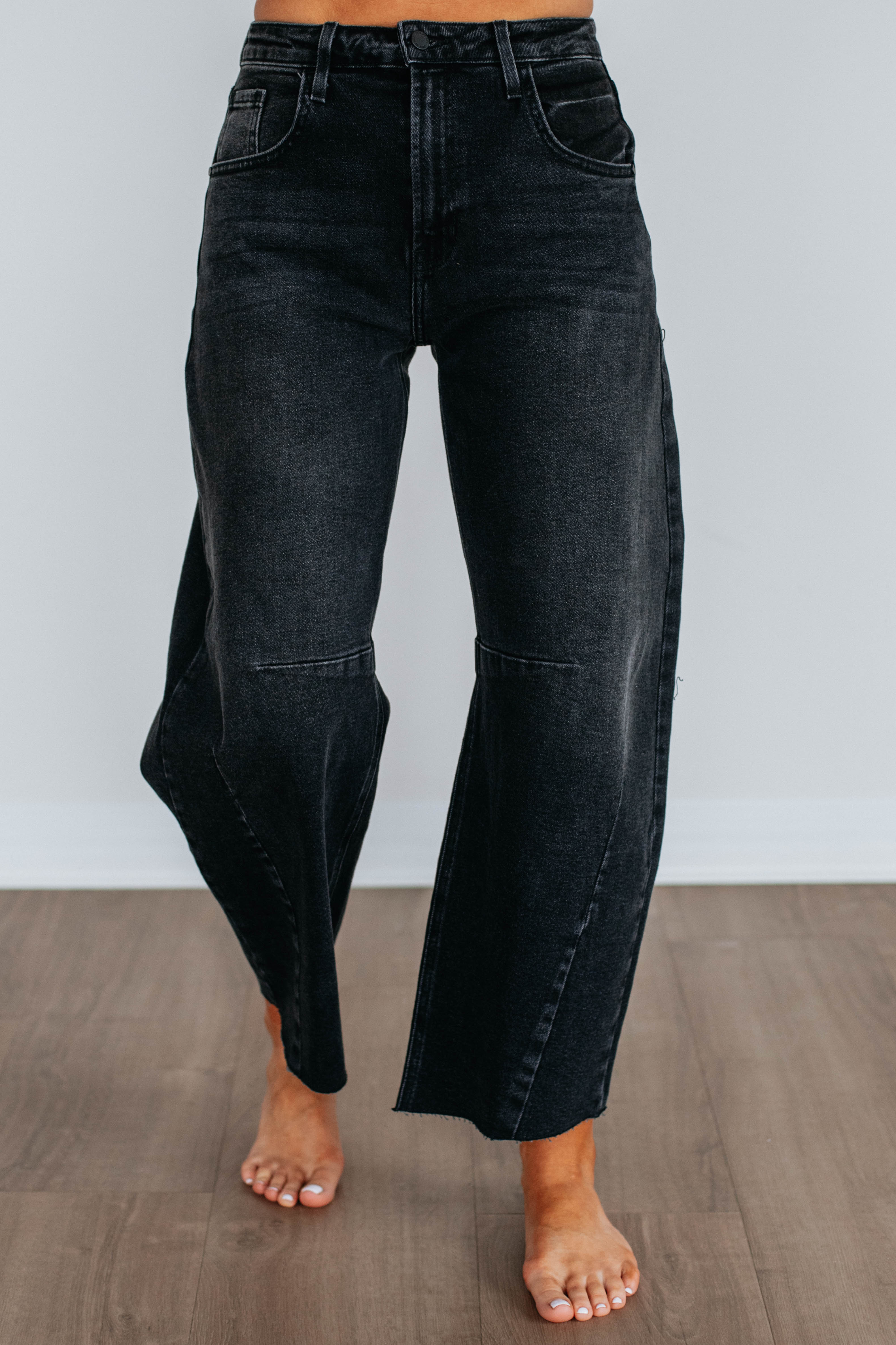 Beatrix JBD Vintage Black High Waist Jeans for Women - Retro Distressed Denim Pants - Perfect for Casual Outfits & Streetwear Fashion