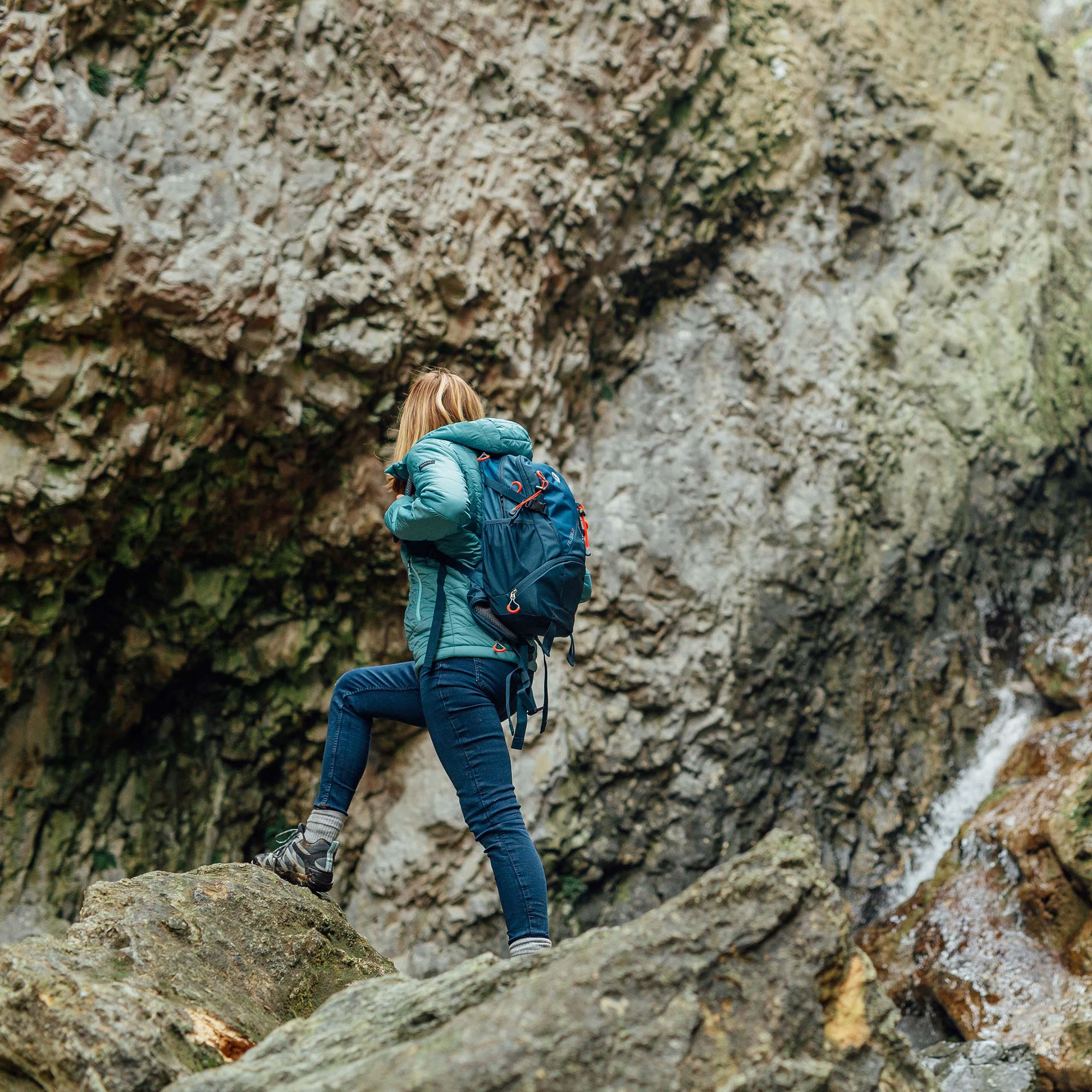 Fellside 20L Lightweight Hiking Backpack - Waterproof Daypack for Outdoor Camping, Travel & School - Durable & Comfortable for Men & Women