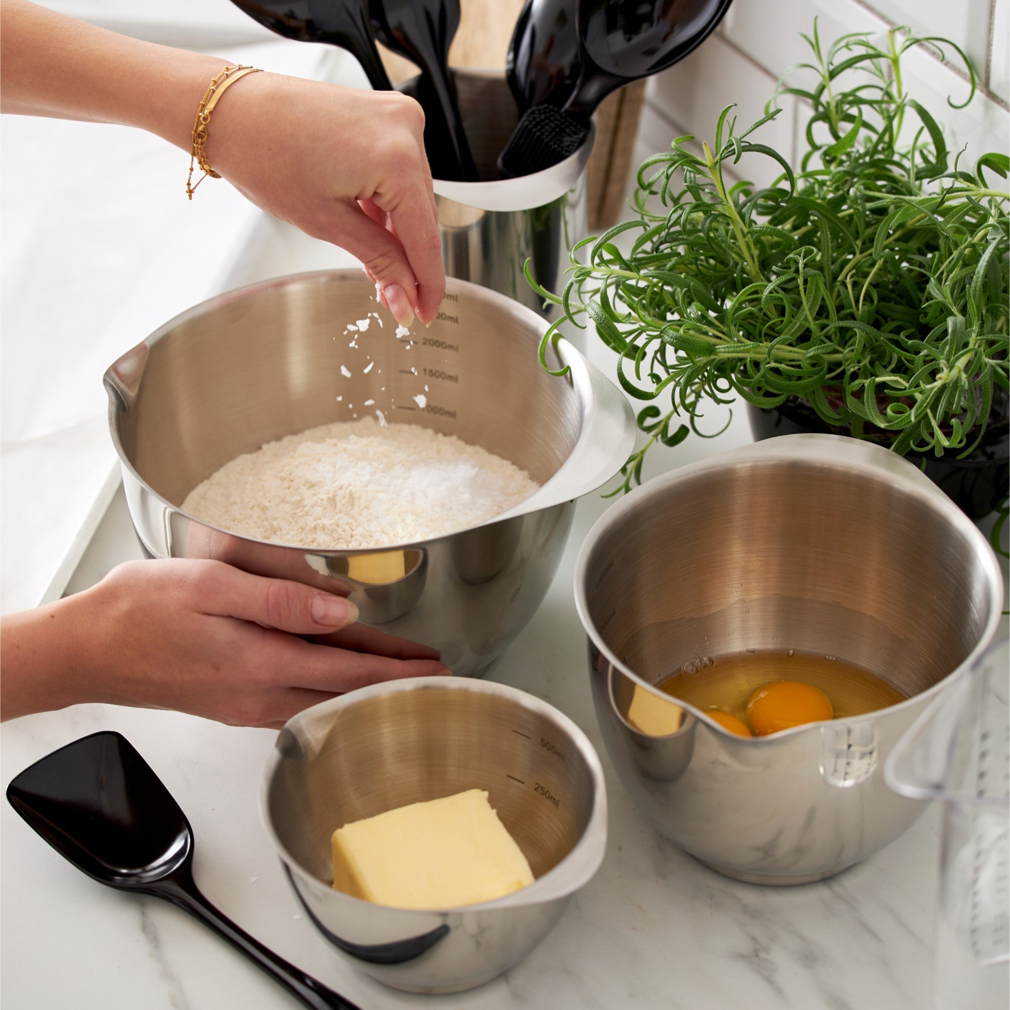 ROSTI Margrethe 1.5L Stainless Steel Mixing Bowl - Perfect for Baking, Cooking, Meal Prep & Serving Dishes
