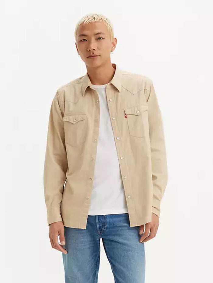 Levi's Men's Classic Standard Fit Western Shirt in Safari Tan | Casual & Workwear Shirt for Men | Perfect for Outdoor Adventures, Rodeos & Country Style Fashion