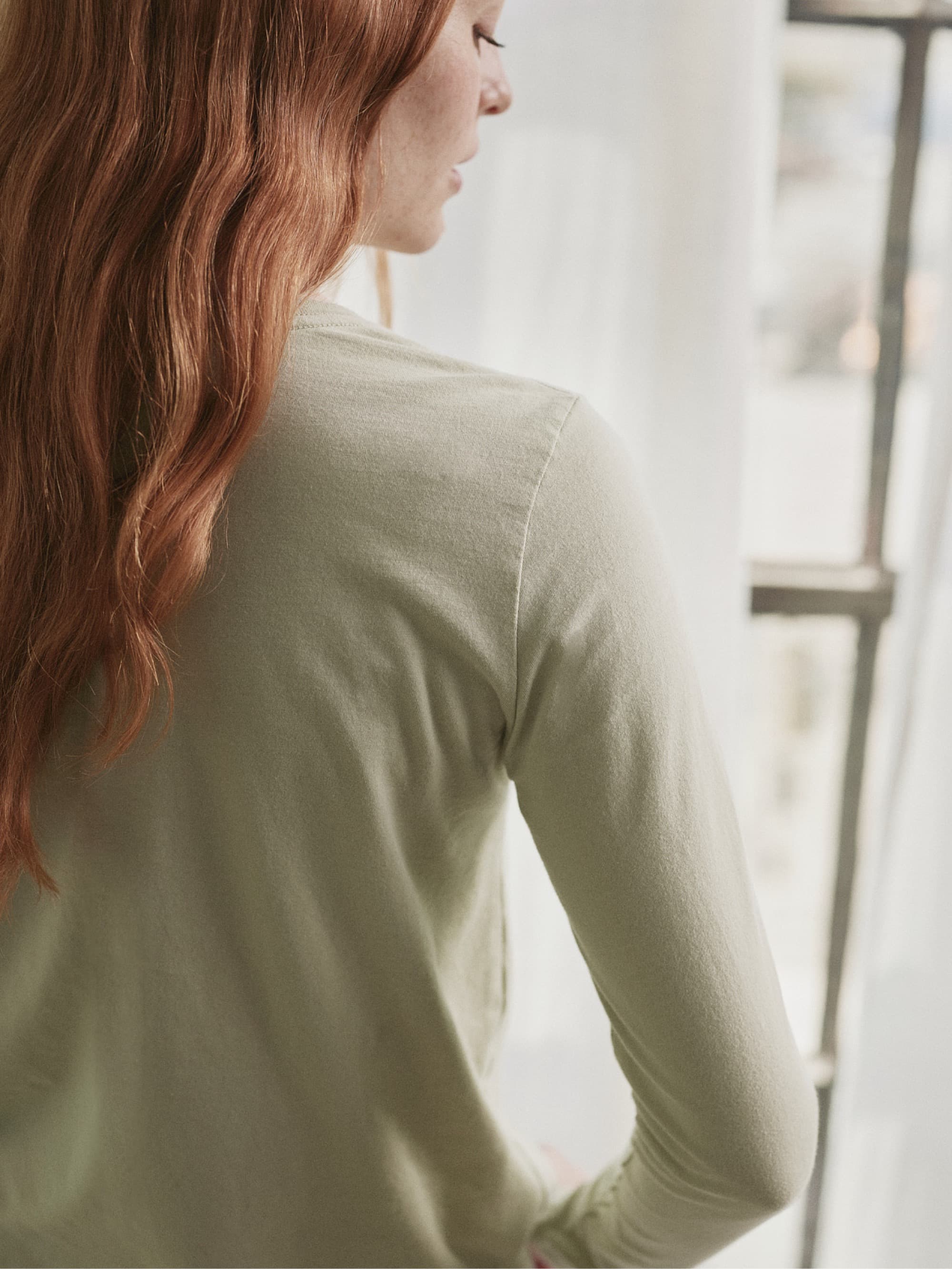 Organic Cotton Long Sleeve T-Shirt for Men & Women - Soft Breathable Eco-Friendly Shirt - Perfect for Casual Wear, Yoga & Outdoor Activities