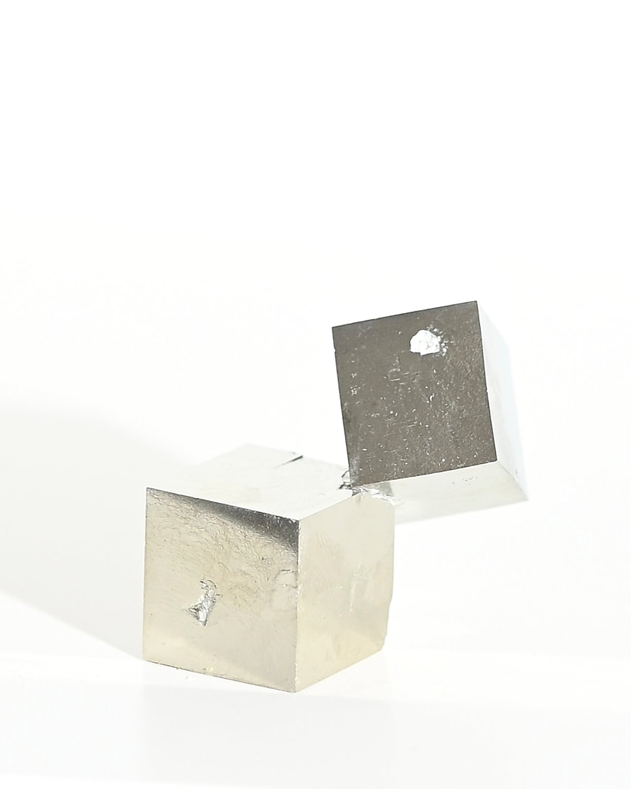 Pyrite Interlocking Cube Puzzle - 3D Brain Teaser & Stress Relief Toy for Adults & Kids | Perfect for Office, Travel & Home Decor