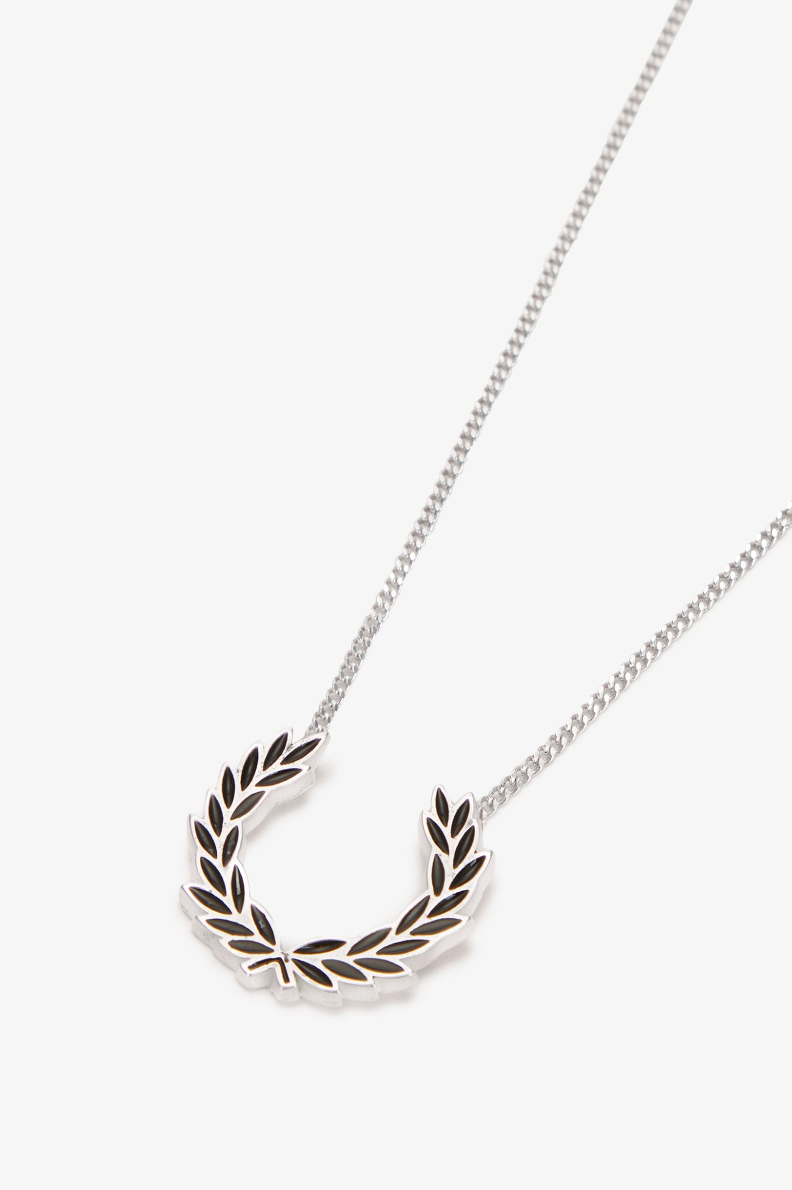 Fred Perry Black Plated Laurel Wreath Necklace for Women - Elegant Vintage Style Jewelry Gift for Birthday, Anniversary & Special Occasions