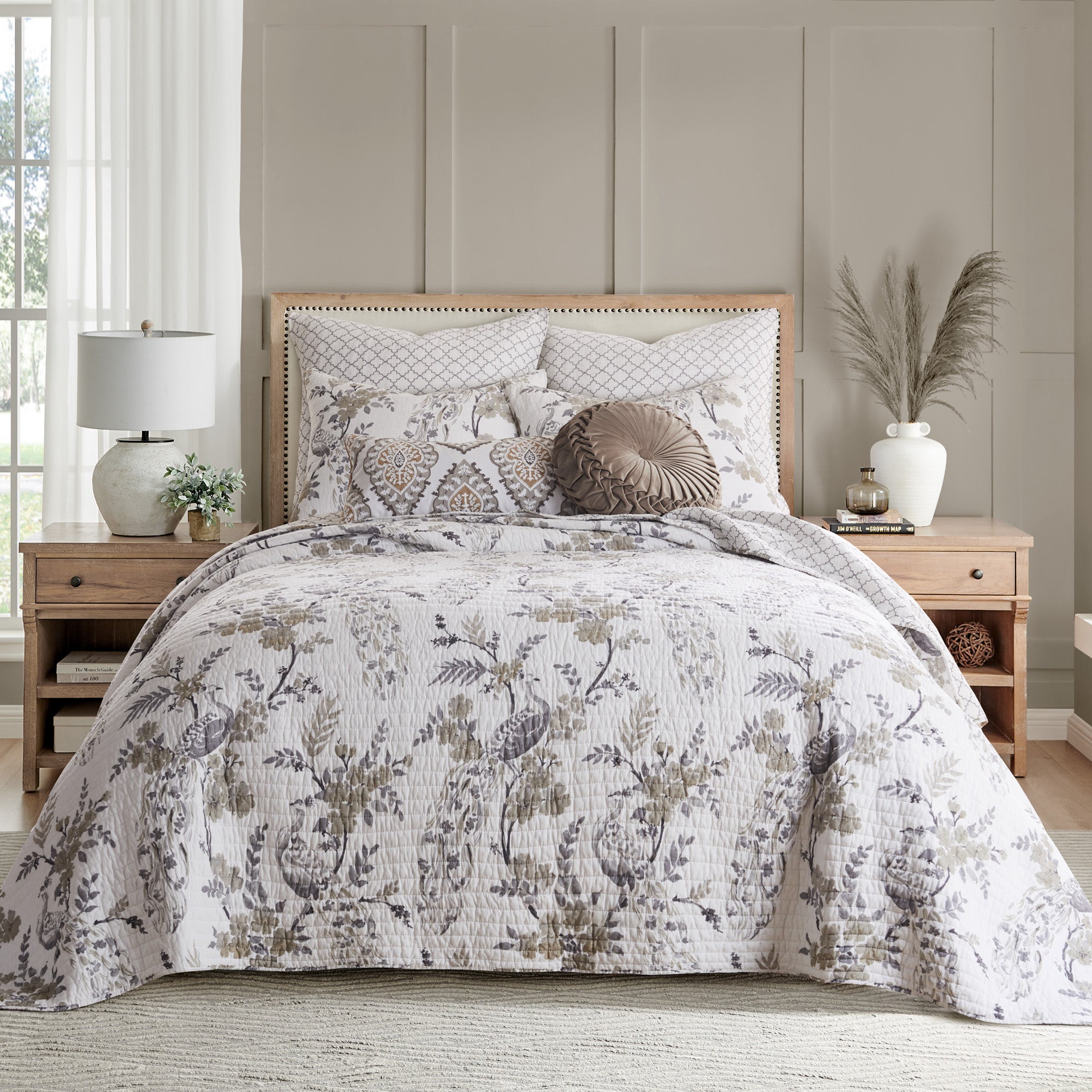 Pisa Bedspread Set - Queen Size Luxury Cotton Bedding with Elegant Embroidery - Perfect for Master Bedroom, Guest Room & Cozy Home Decor