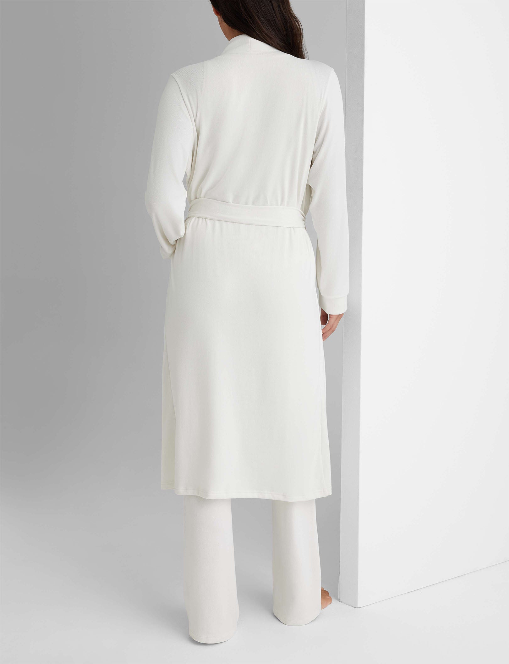Soft & Cozy Women's Robe - Plush Fleece Bathrobe for Relaxation at Home, Spa & Lounging | Machine Washable