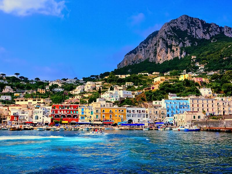 SmartBox - 1-Hour Fliteboard Lesson in Capri - Unique Gift for Men & Women - Fun Water Sports Experience - Perfect for Birthdays, Anniversaries & Adventure Lovers