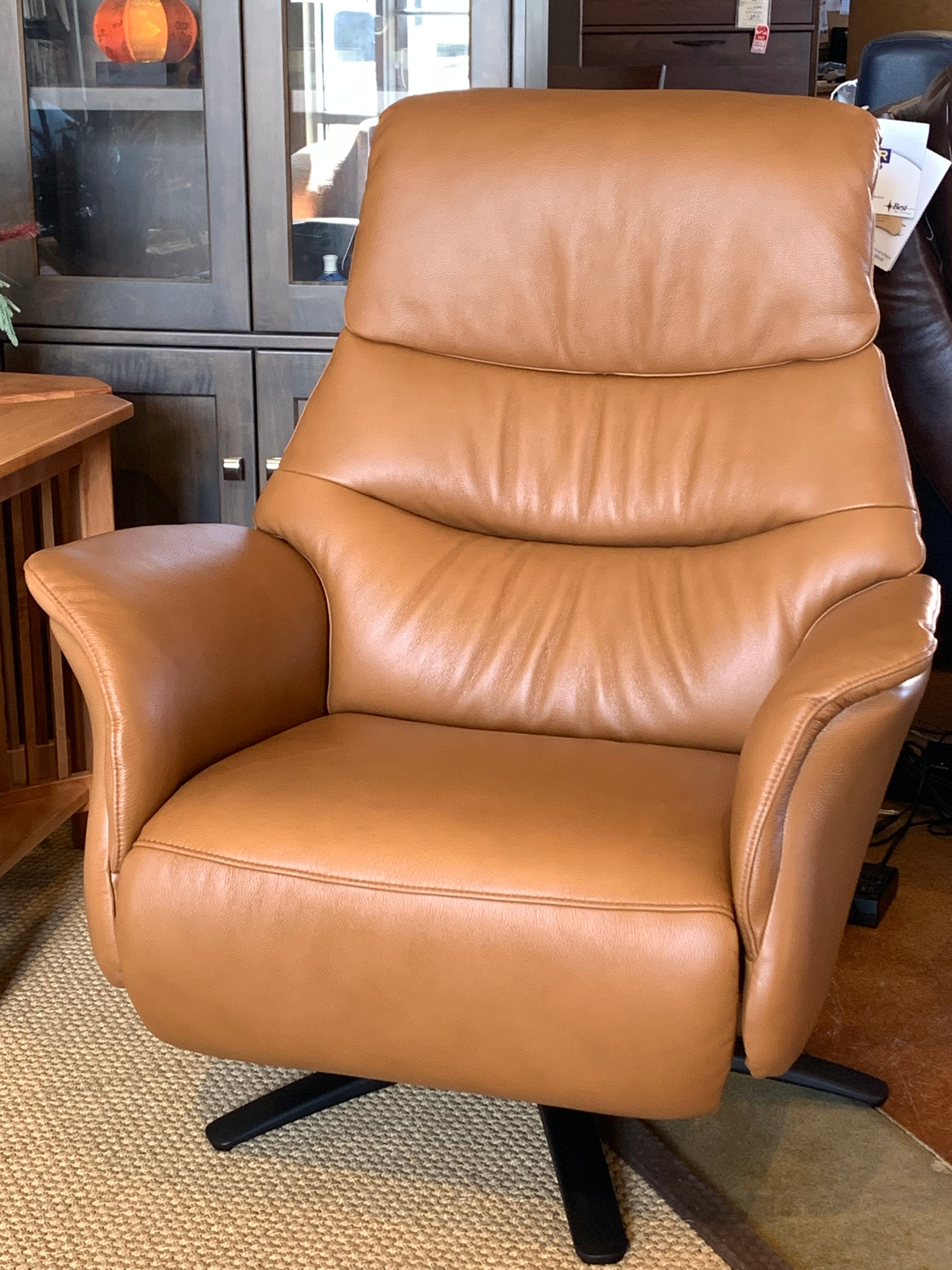 Hjort Knudsen 8051 Superior Swivel Recliner Medium Brown Leather - Ergonomic Office Chair with 360° Rotation & Adjustable Reclining for Home Theater, Gaming Room & Executive Office (Showroom Model)