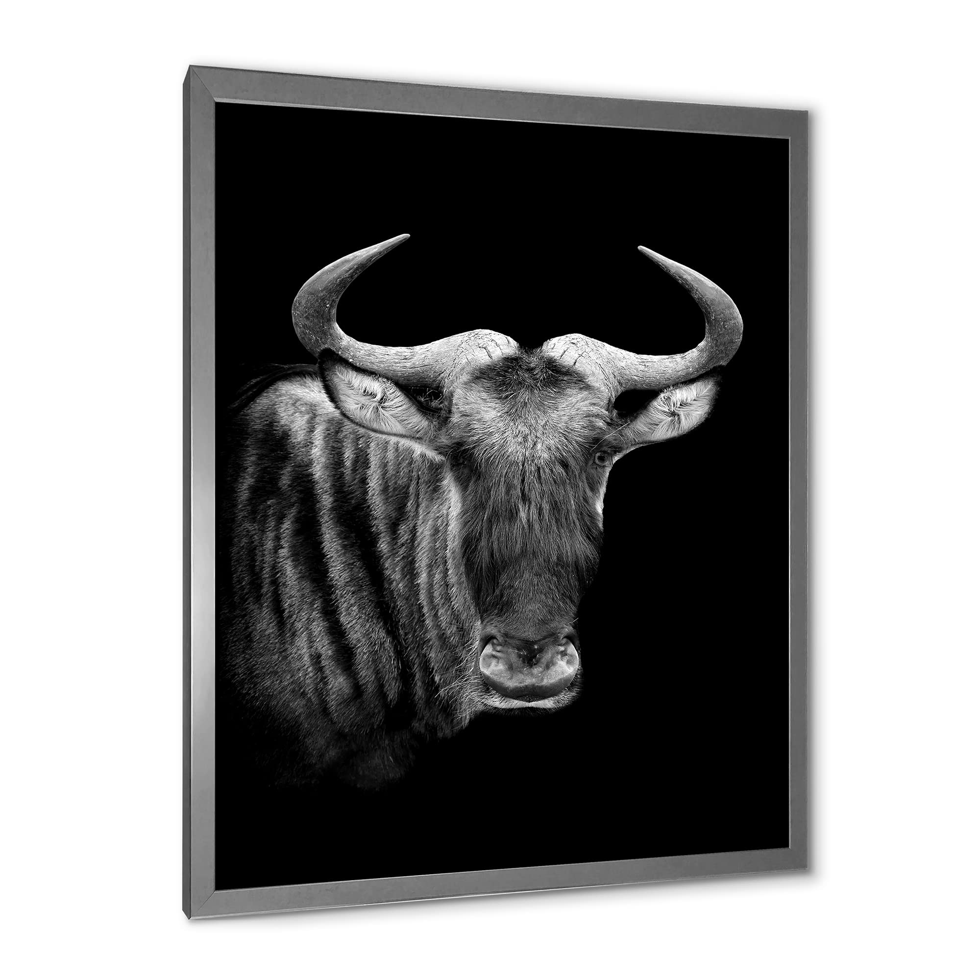 DesignQ Black and White Wildebeest Portrait - Farmhouse Style Framed Wall Art for Living Room, Bedroom & Office Decor