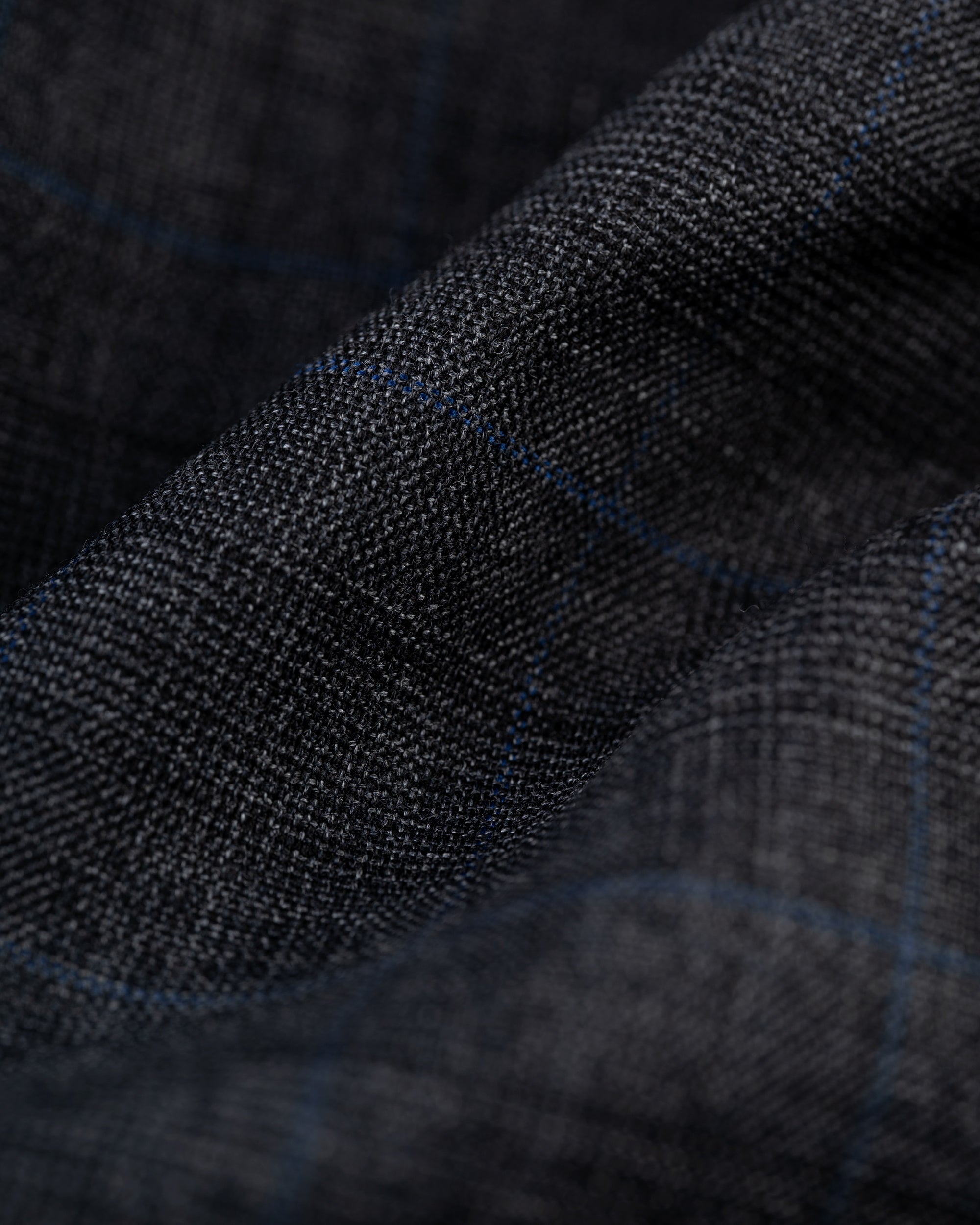 Classic Fit Wool Shadow Plaid Suit for Men - Elegant Business & Formal Wear - Perfect for Office, Weddings & Special Occasions