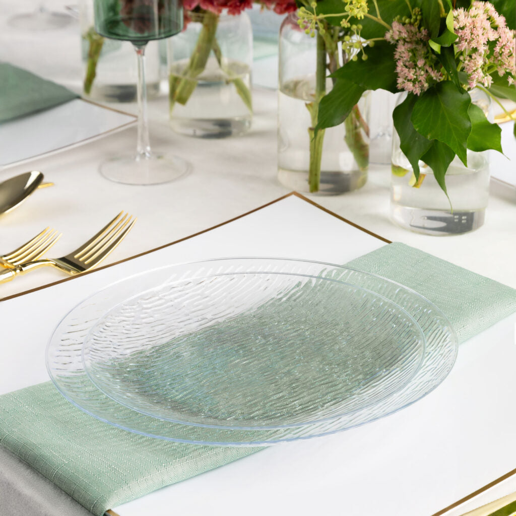 32-Piece Clear Round Plastic Dinnerware Set for 16 Guests - Shatterproof Disposable Plates, Bowls, Cups & Cutlery - Perfect for Parties, Picnics, BBQs & Outdoor Events