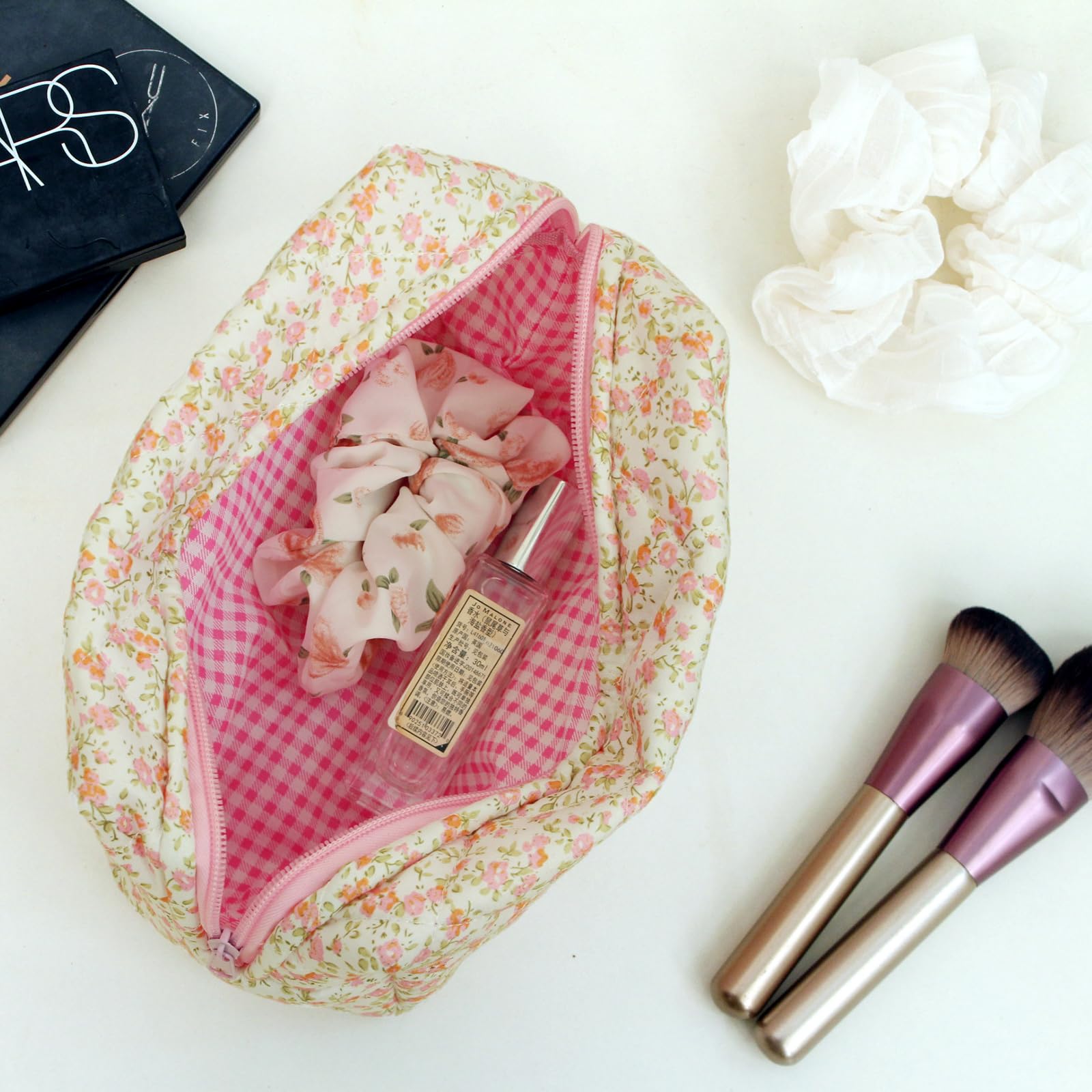 Floral Makeup Bag for Women - Waterproof Cosmetic Organizer with Zipper, Perfect for Travel, Gym & Daily Essentials Storage