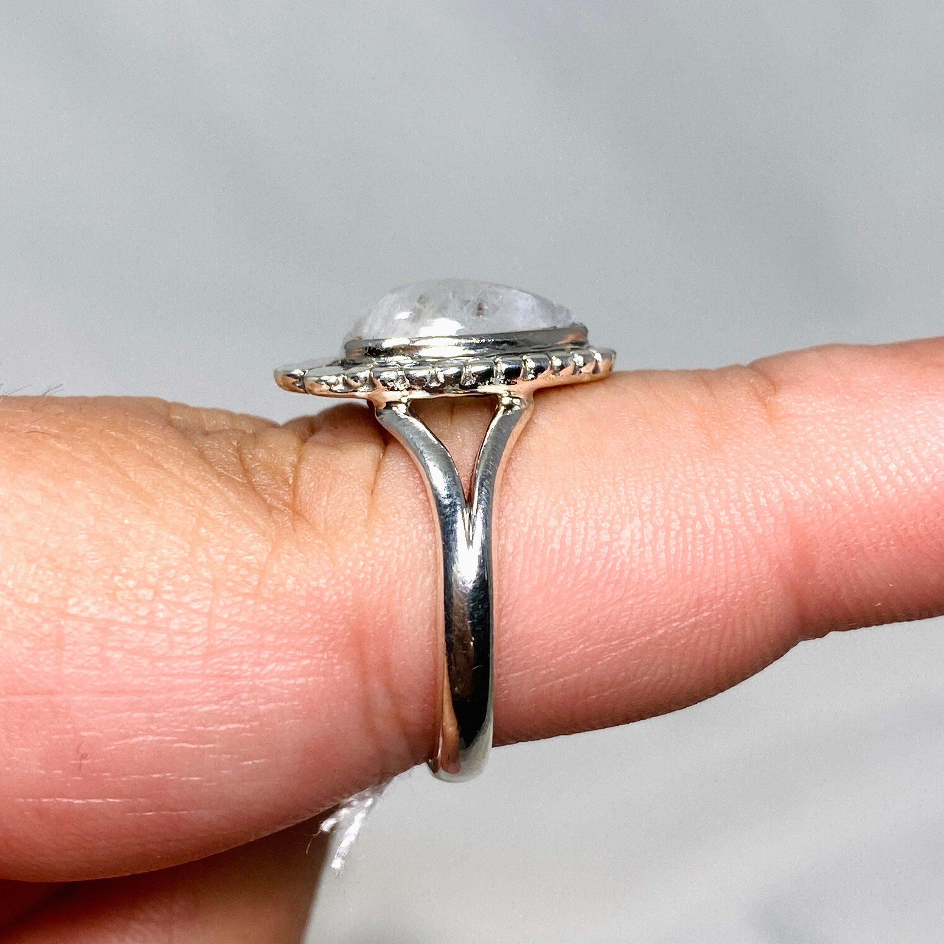 Moonstone Teardrop Gemstone Ring - Sterling Silver Vintage Jewelry R3941 for Women, Perfect for Weddings, Date Nights & Special Occasions