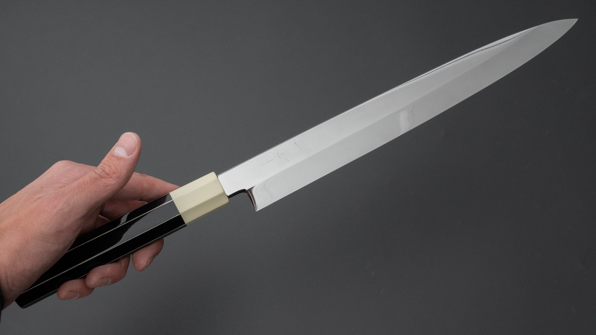 Premium Hitohira Yamatsuka Mosuke Mirror Polished Ginsan Honyaki Yanagiba 270mm Sushi Knife - Black & White Lacquered Handle with Saya - Perfect for Sushi Chefs & Japanese Cuisine Preparation