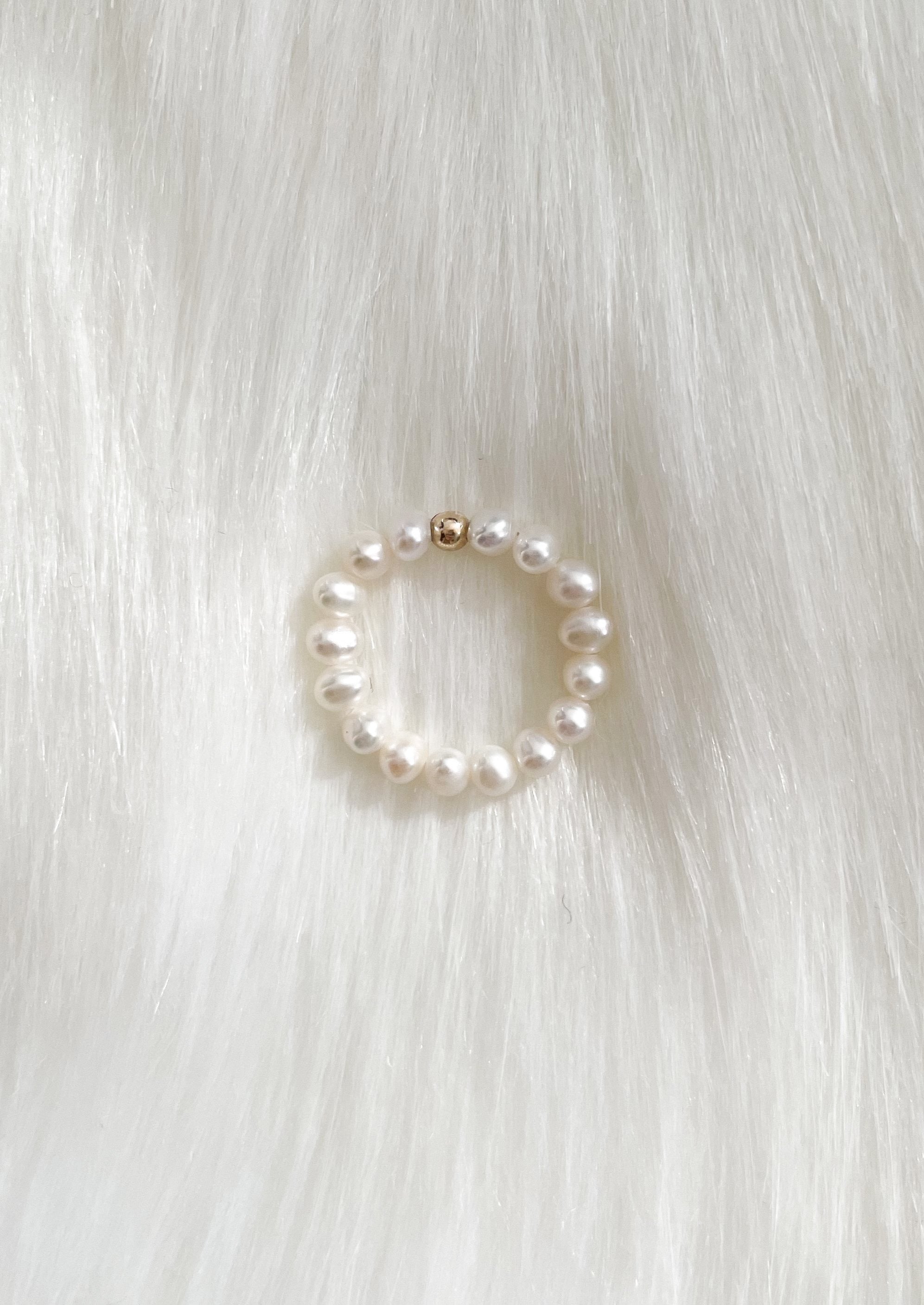 ZOE | Elegant Pearl Ring for Women - Dainty & Timeless Jewelry Gift for Her - Perfect for Weddings, Anniversaries, and Special Occasions