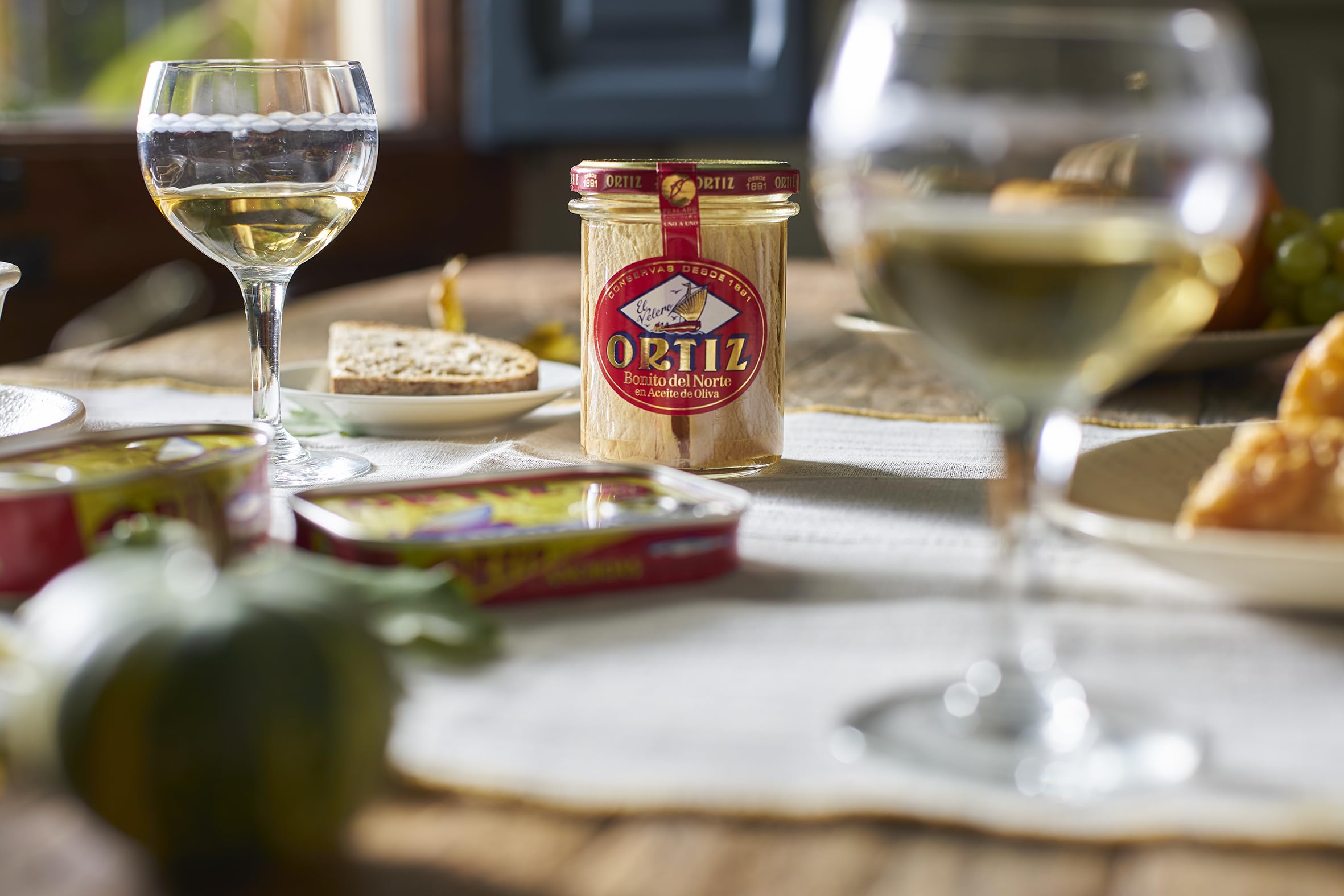 Premium Ortiz Tuna in Olive Oil - 7.76oz Glass Jar (220g) | High-Quality Spanish White Tuna | Perfect for Salads, Sandwiches & Tapas | Gourmet Pantry Staple