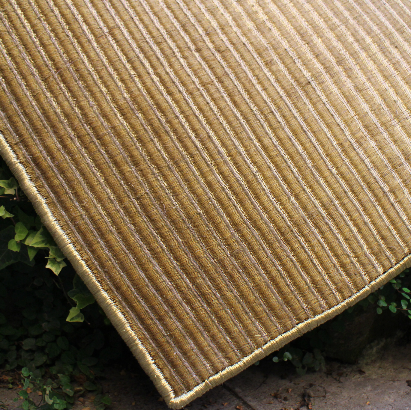 Bishop Matter Collection Luxury Throw Blanket 47