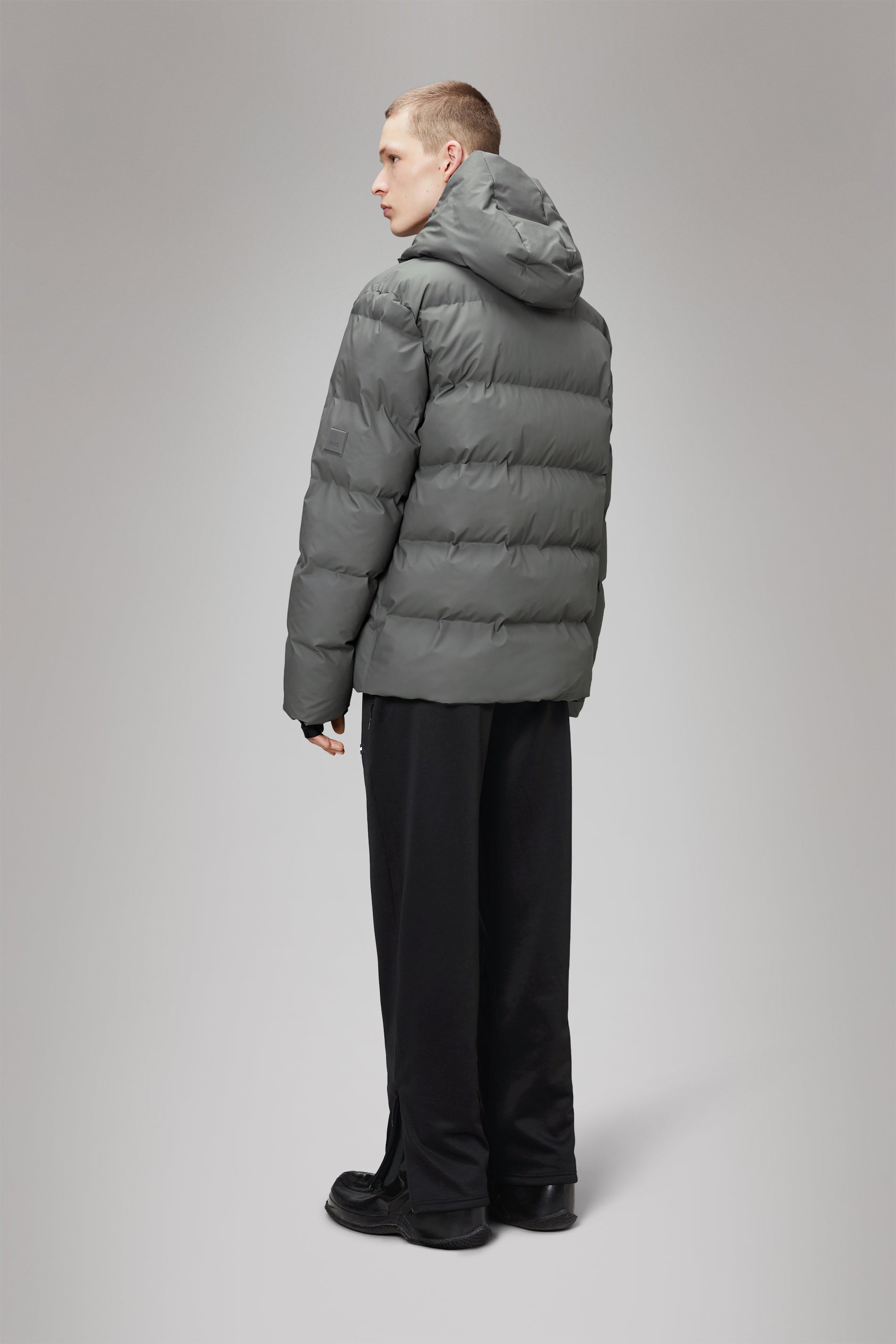 Alta Puffer Jacket - Lightweight Winter Coat for Men & Women, Waterproof & Windproof, Warm Down Alternative - Perfect for Skiing, Hiking & Outdoor Activities
