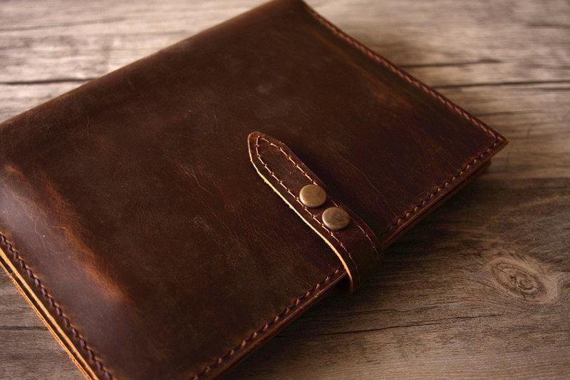 Premium Rustic Engraved Leather Portfolio Holder - Professional Document Organizer for Business Meetings & Office Use
