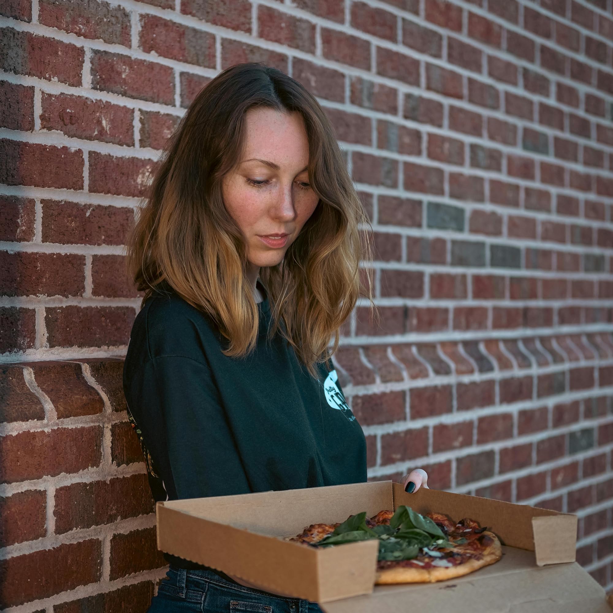 10x10x1.75 Inch Corrugated Cardboard Pizza Boxes (25 Pack) - Eco-Friendly Kraft Takeout Boxes for Hot & Fresh Pizza Delivery - Perfect for Restaurants, Food Trucks & Home Pizza Parties