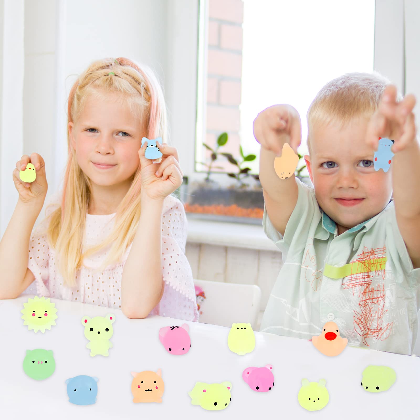 Outee 16-Piece Mini Mochi Animal Toys Set - Glow in The Dark Stress Relief Squishy Toys for Kids, Bulk Random Cat Figures for Halloween Party Favors & Goodie Bag Stuffers - Perfect for Sensory Play, Birthday Gifts, and Classroom Rewards