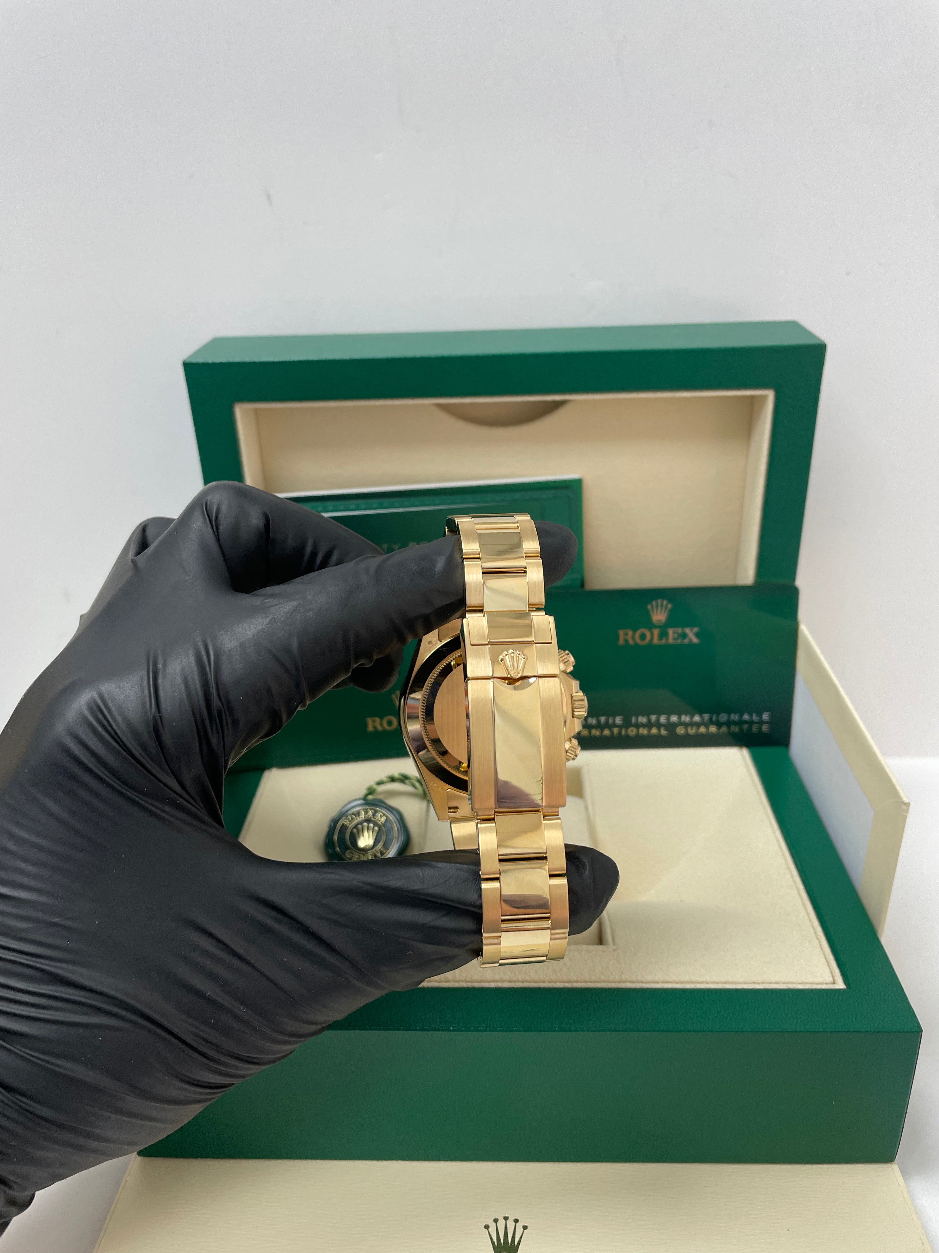 Rolex Cosmograph Daytona 40mm 18K Yellow Gold Men's Watch with White Index Dial - Ref.116508 | Luxury Chronograph Timepiece for Business, Racing & Special Occasions