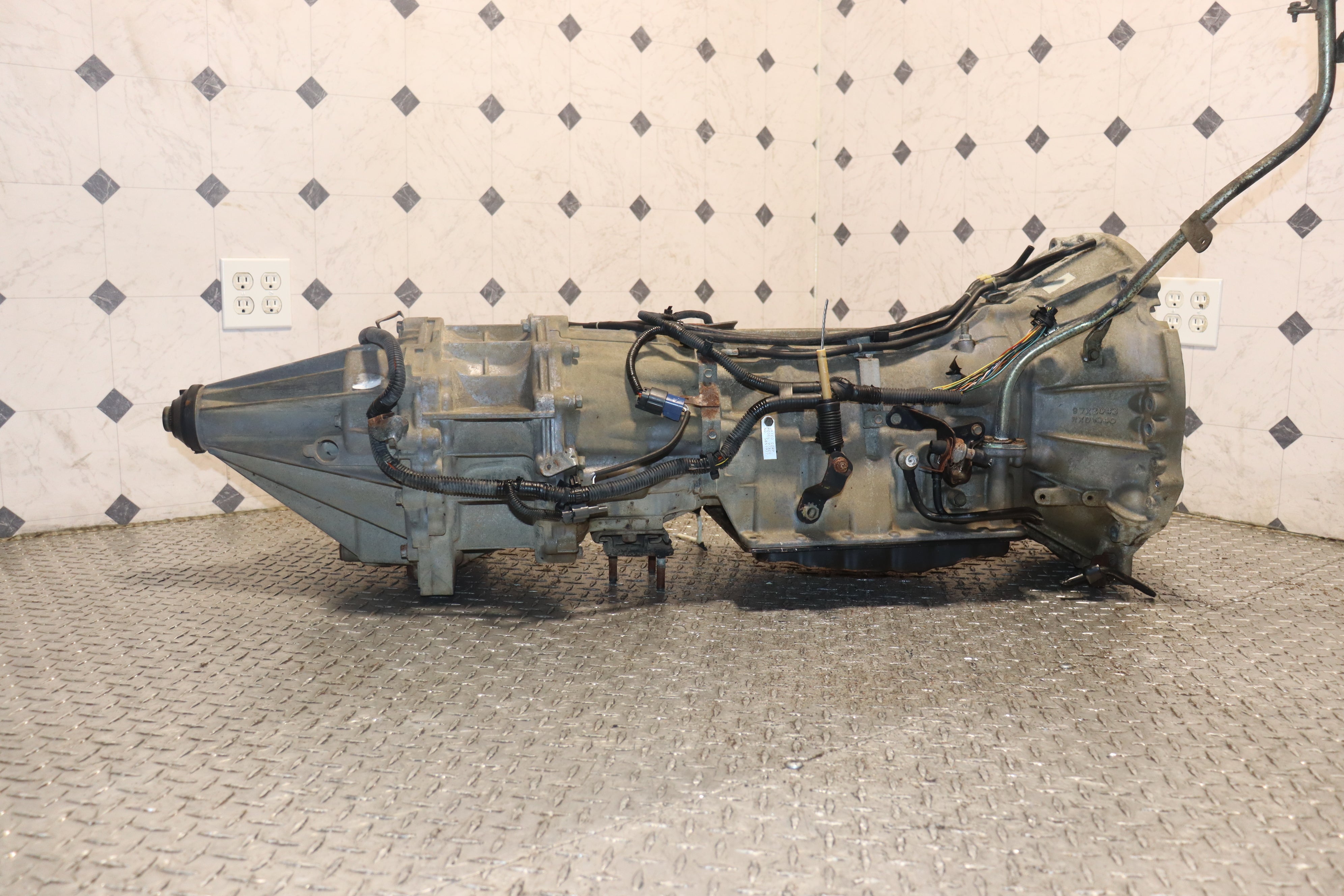 JDM VQ40 4WD Automatic Transmission 2005-2014 Nissan Pathfinder Frontier Xterra 4.0L V6 VQ40DE Engine - Perfect for Off-Roading, Towing & Performance Upgrades