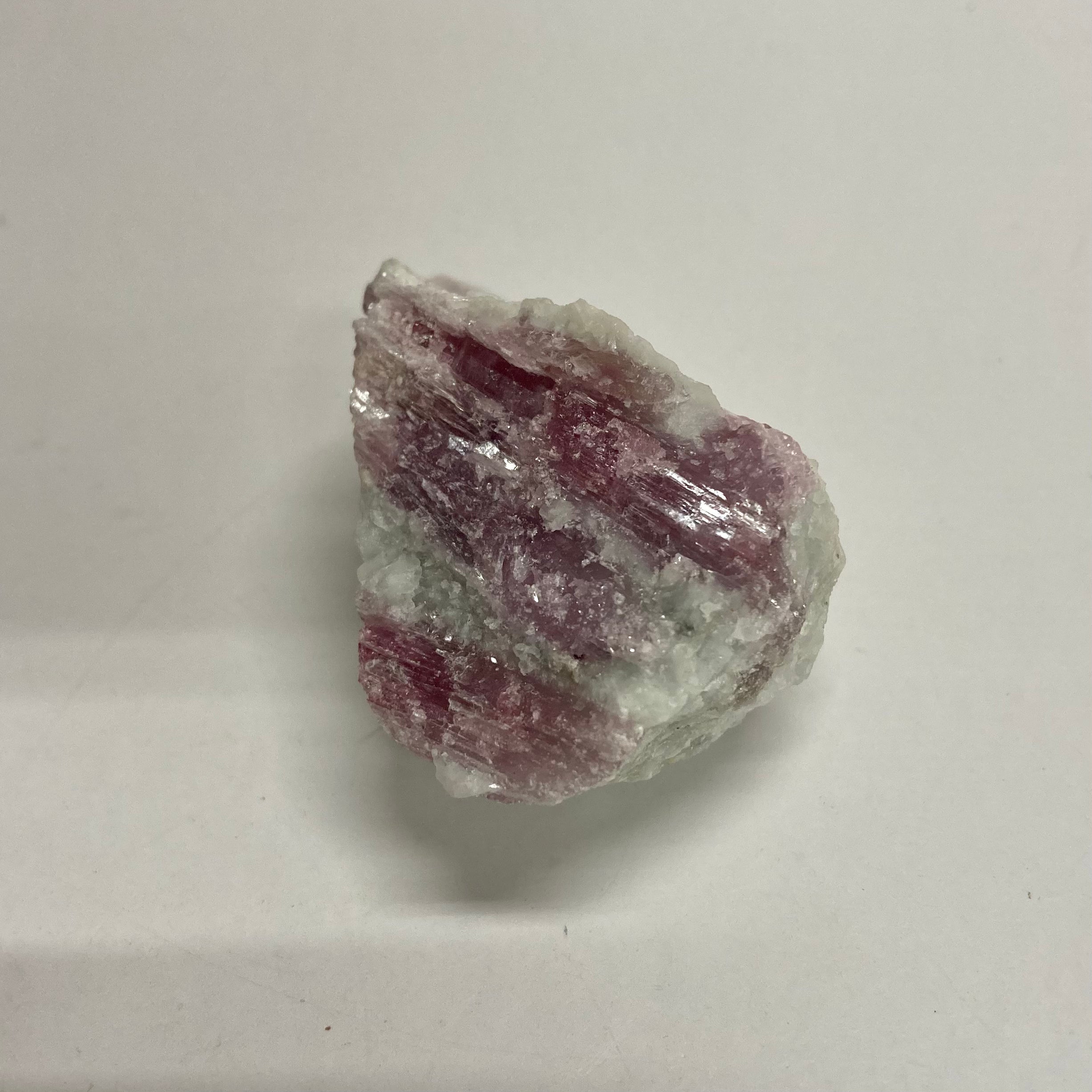Natural Pink Tourmaline Gemstone Jewelry - Healing Crystal for Necklace, Ring & Bracelet - Perfect for Meditation, Energy Healing & Spiritual Gifts