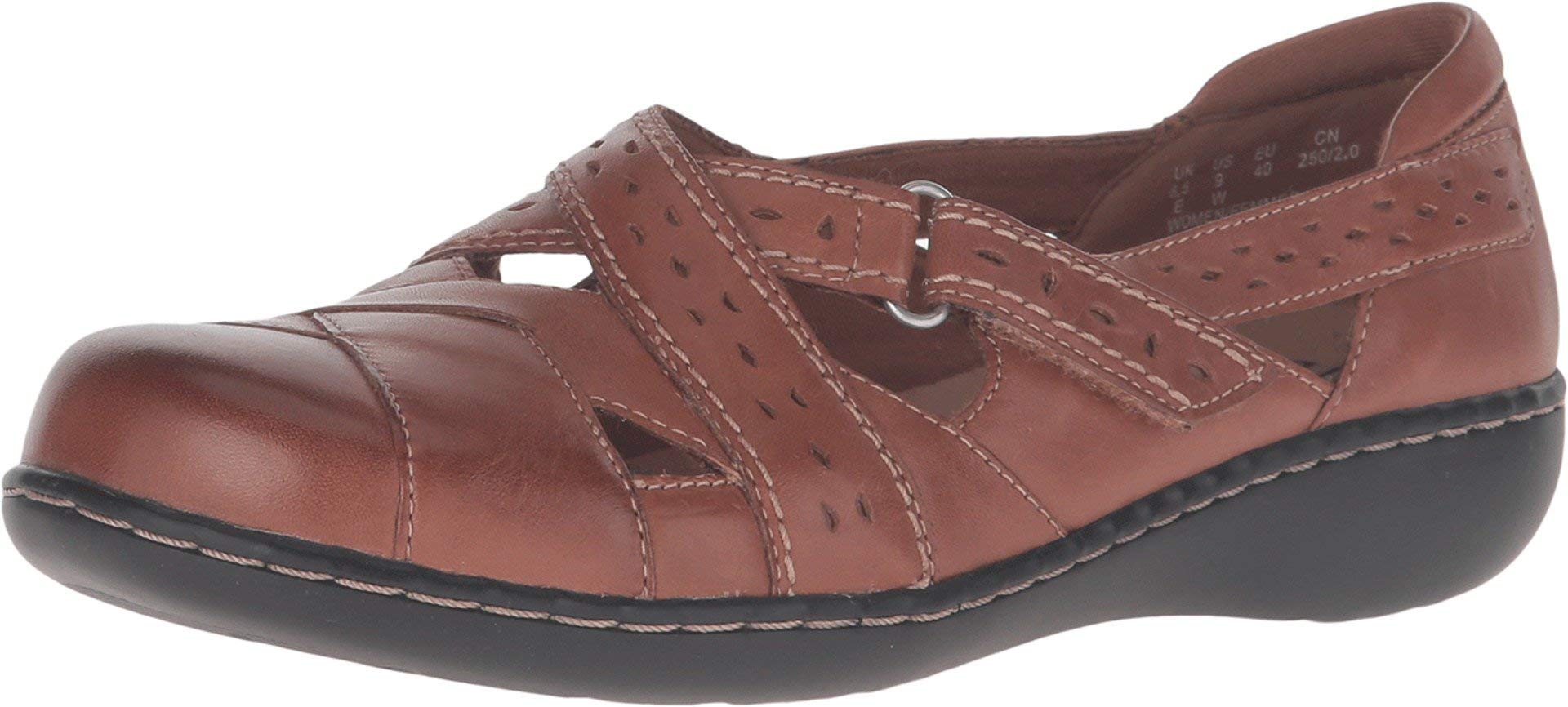 Clarks Women's Ashland Spin Q Slip-On Loafers - Comfortable Casual Shoes for Work, Travel & Everyday Wear
