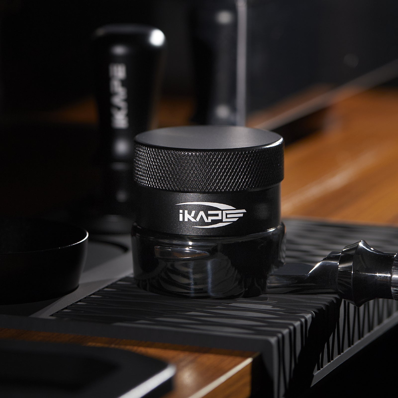 Premium Black Edition Espresso Gravity Distributor - Perfect for Barista-Grade Coffee Grounds Leveling & Tamping - Ideal for Home & Professional Espresso Machines
