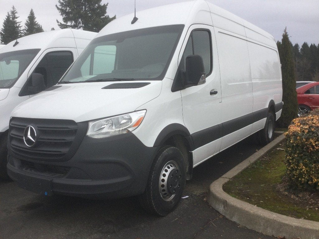 Fender Armor Kit for Sprinter 907 - Heavy Duty Protection for Mercedes Sprinter Vans - Perfect for Off-Road & Urban Driving