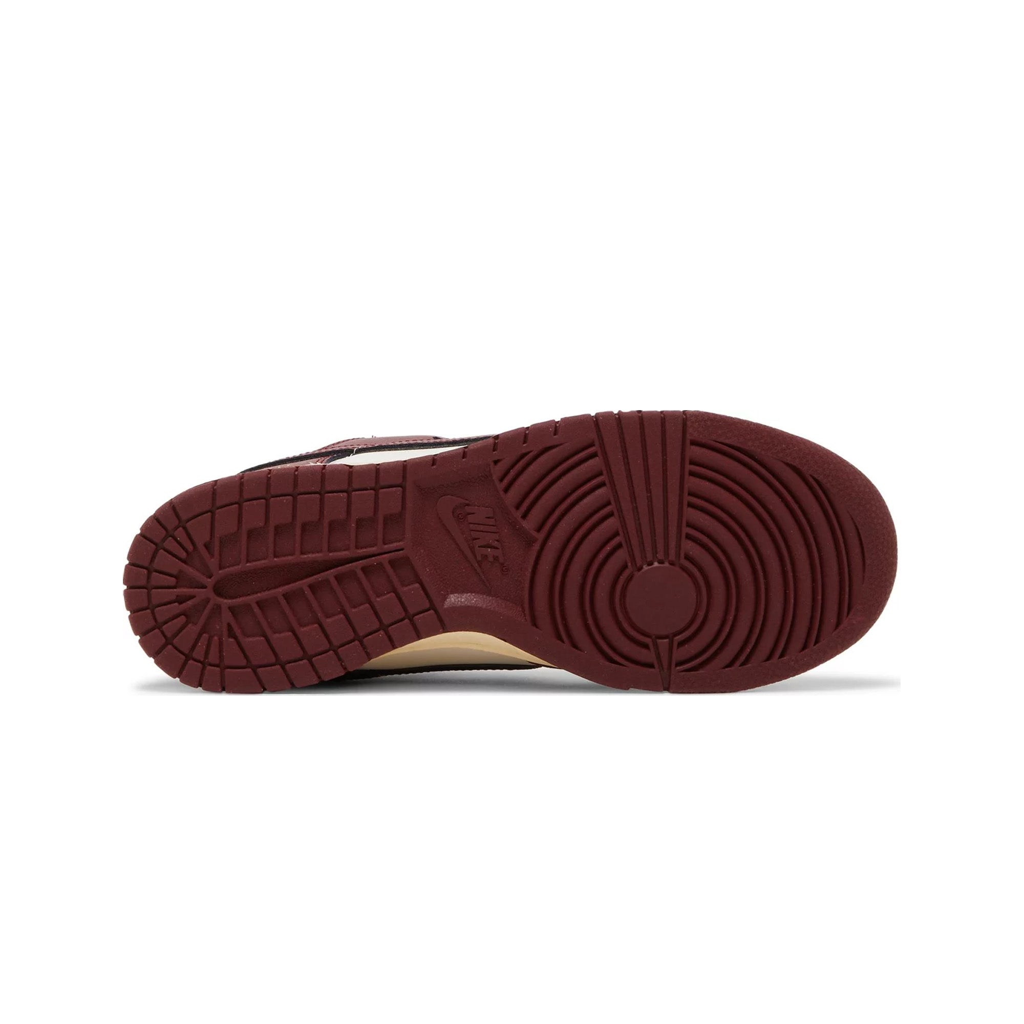 Nike Dunk Low SE 'Just Do It Sail Team Red' Women's Sneakers (2023) - Stylish Casual Shoes for Women, Perfect for Everyday Wear, Street Fashion & Gym Workouts