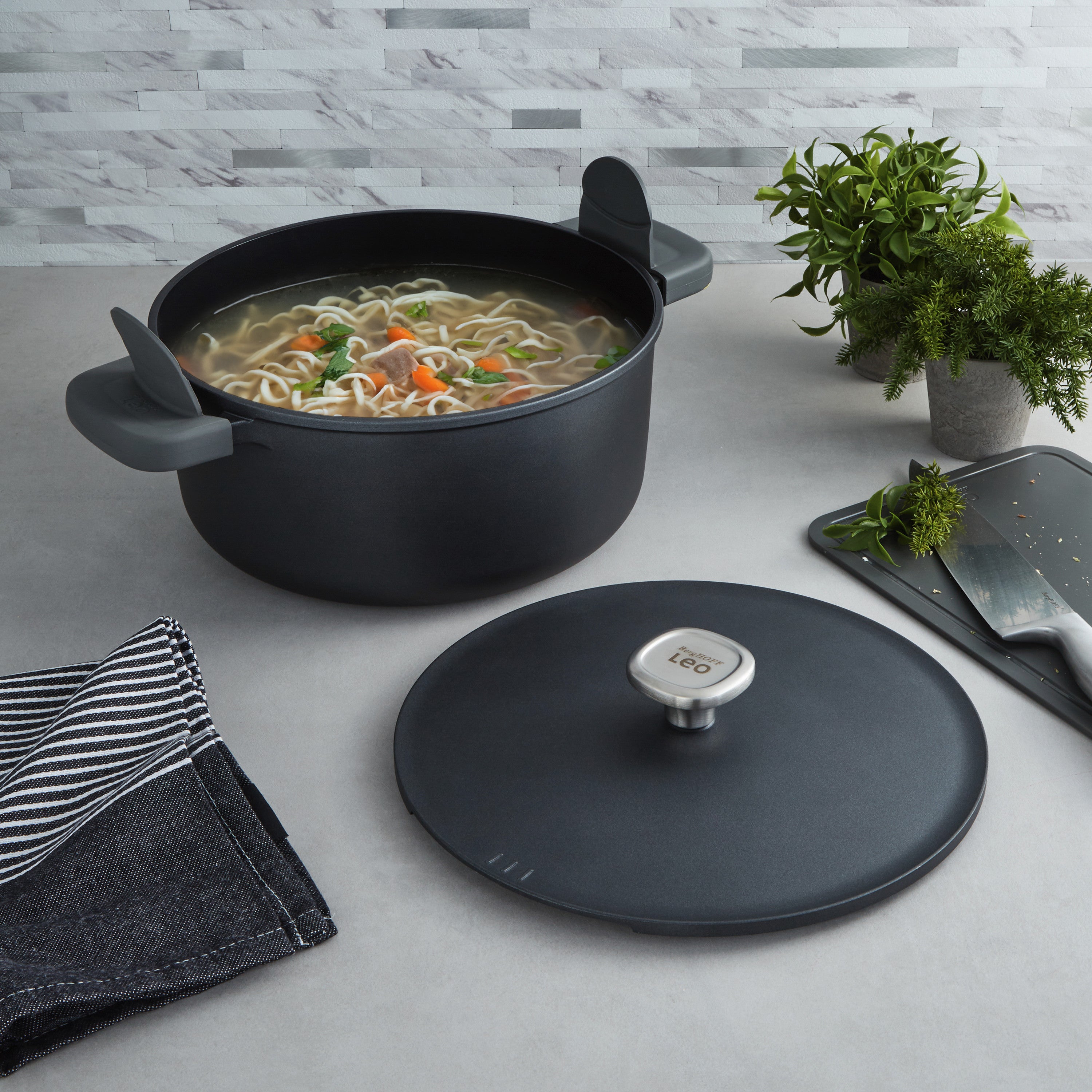 BergHOFF Leo Phantom 6-Piece Nonstick Ceramic Cookware Set - Recycled Aluminum, PFOA-Free, Oven & Dishwasher Safe - Perfect for Healthy Cooking & Family Meals