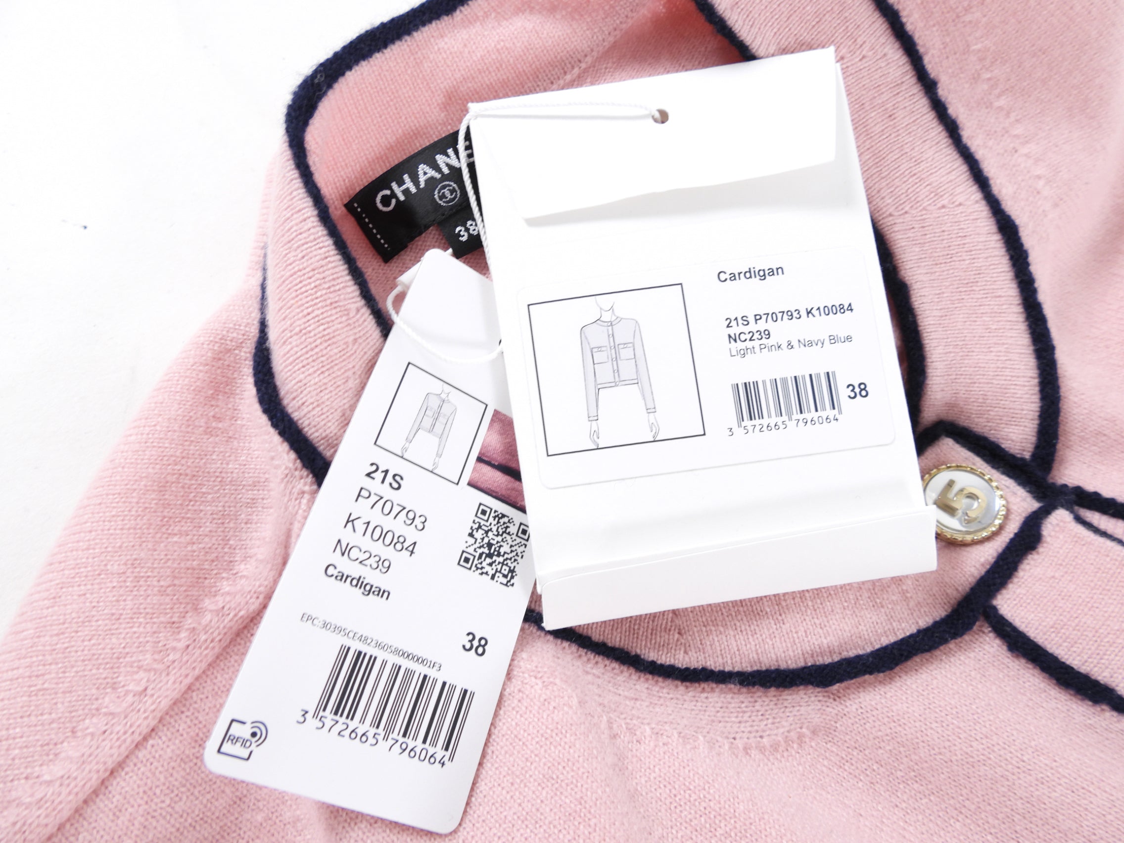 Chanel 21S Pink Cashmere Cardigan Sweater with Signature No.5 Buttons - Size FR38 / US Small - Perfect for Spring Outfits & Luxury Fashion Events