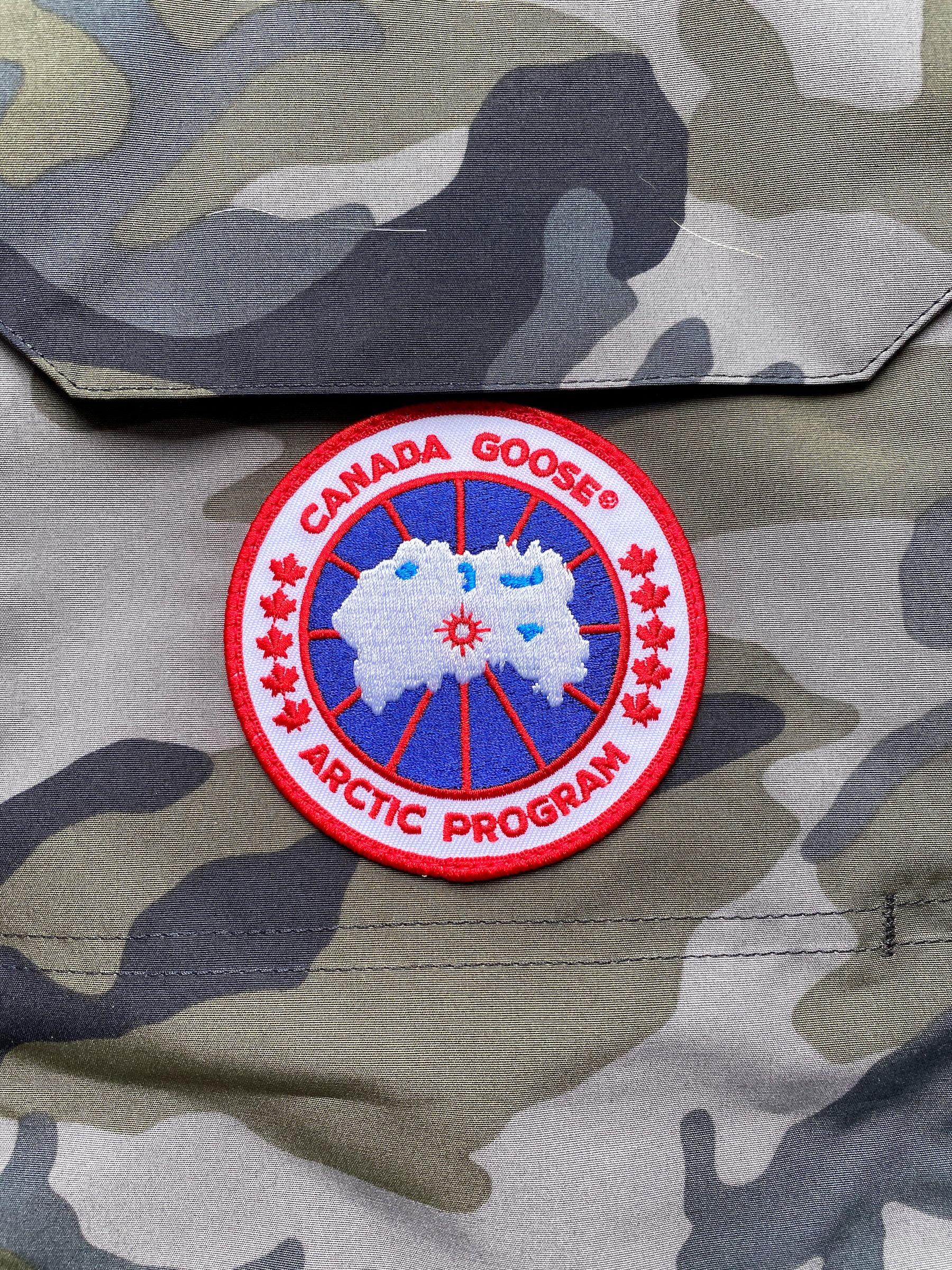 Canada Goose Camo Expedition Parka for Men - Waterproof Winter Jacket with Fur Trim Hood - Heavy Duty Cold Weather Coat for Outdoor Activities, Snowboarding & Hiking