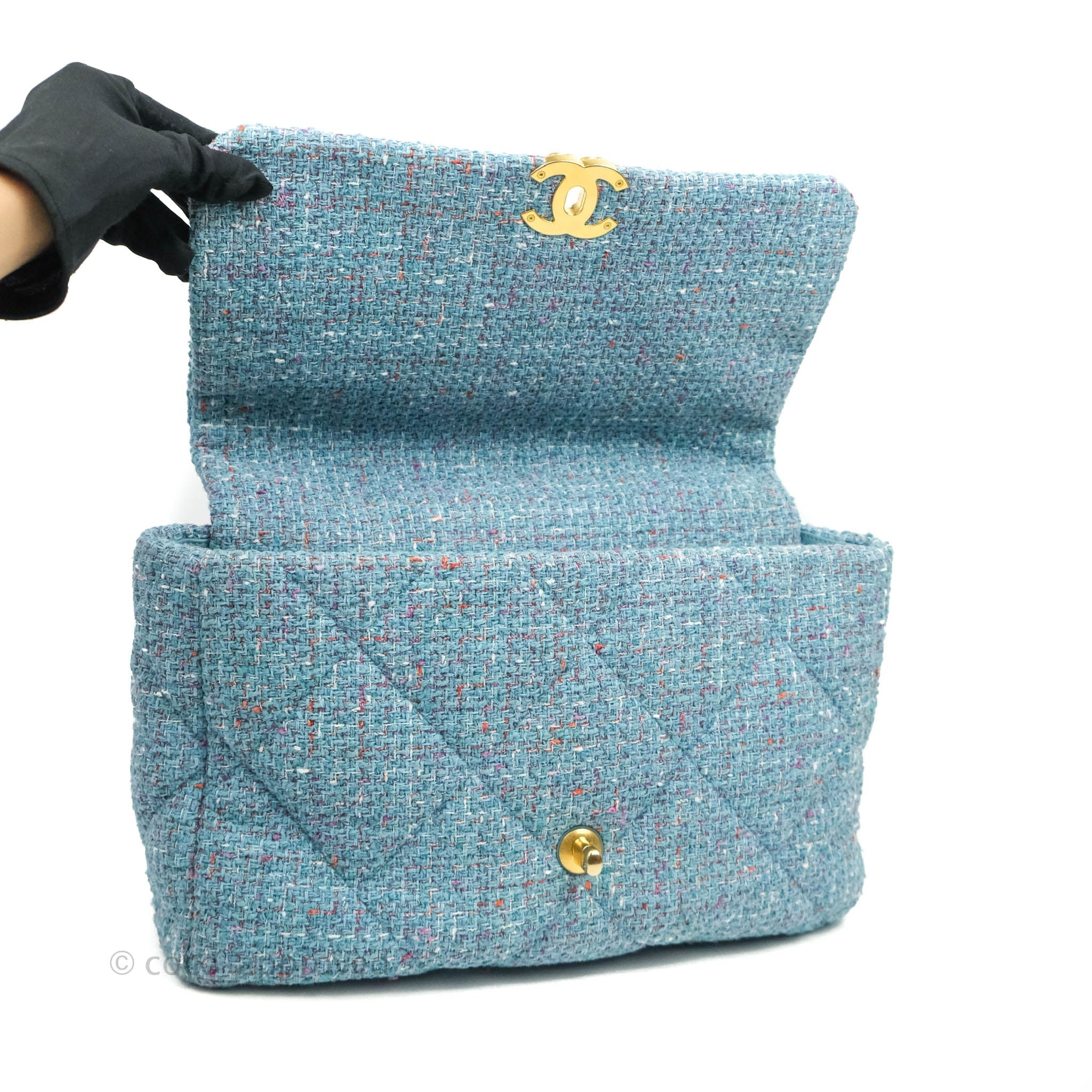 Chanel 19 Maxi Flap Bag in Blue Tweed with Mixed Hardware - Luxury Designer Handbag for Women, Perfect for Parties, Work & Everyday Use