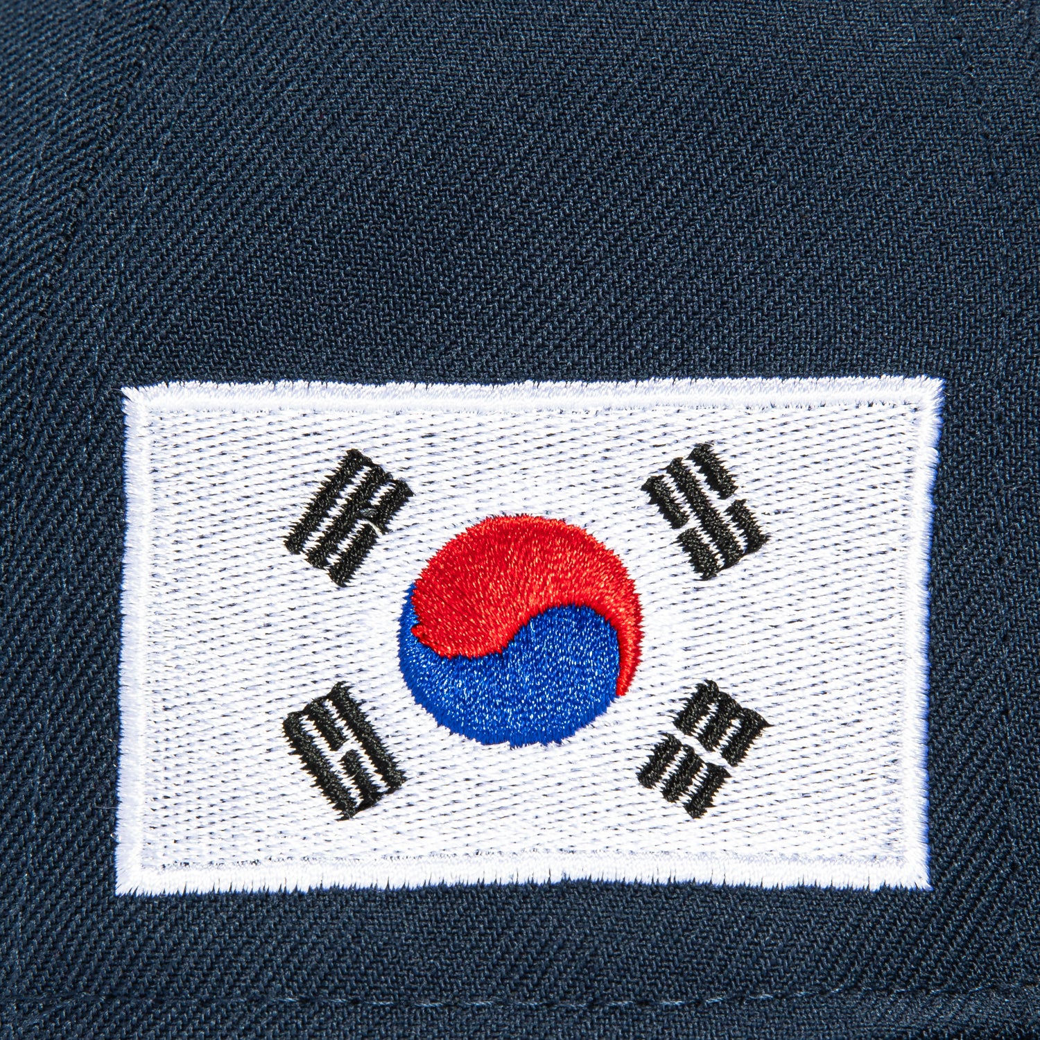 New Era 59Fifty San Francisco Giants Korea Flag Patch Snapback Baseball Cap - Navy, White, Red - Perfect for Baseball Games, Streetwear Fashion & Fan Collections