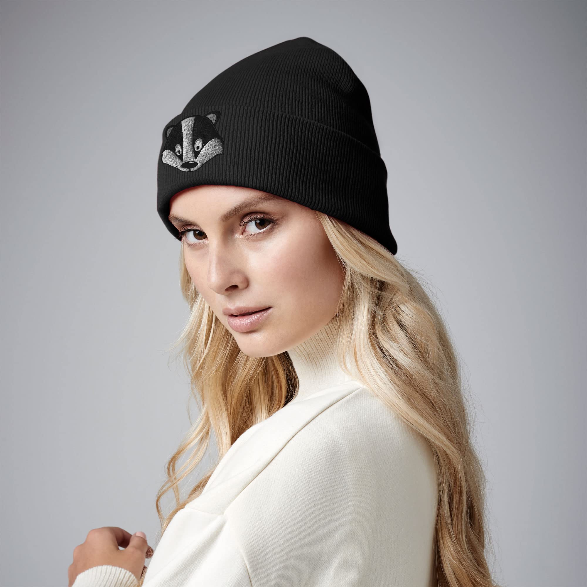 Men's Badger Face Embroidered Knit Beanie Hat - Winter Warm Animal Design for Outdoor Activities, Hiking & Casual Wear
