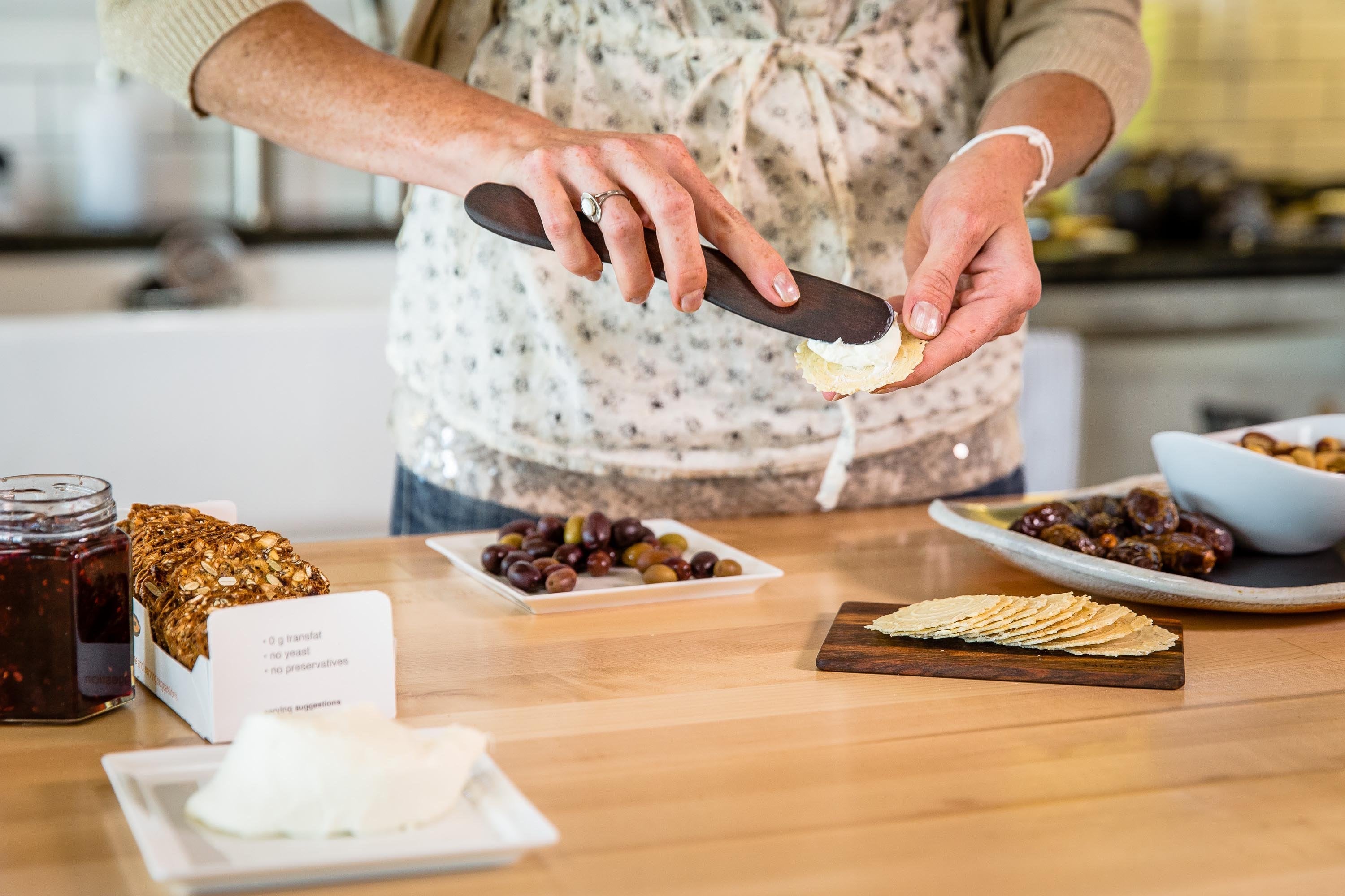Premium Wooden Spreader Set - 3-Piece Butter Knife & Cheese Spreader Gift Set - Perfect for Charcuterie Boards, Cheese Platters & Breakfast Spreads