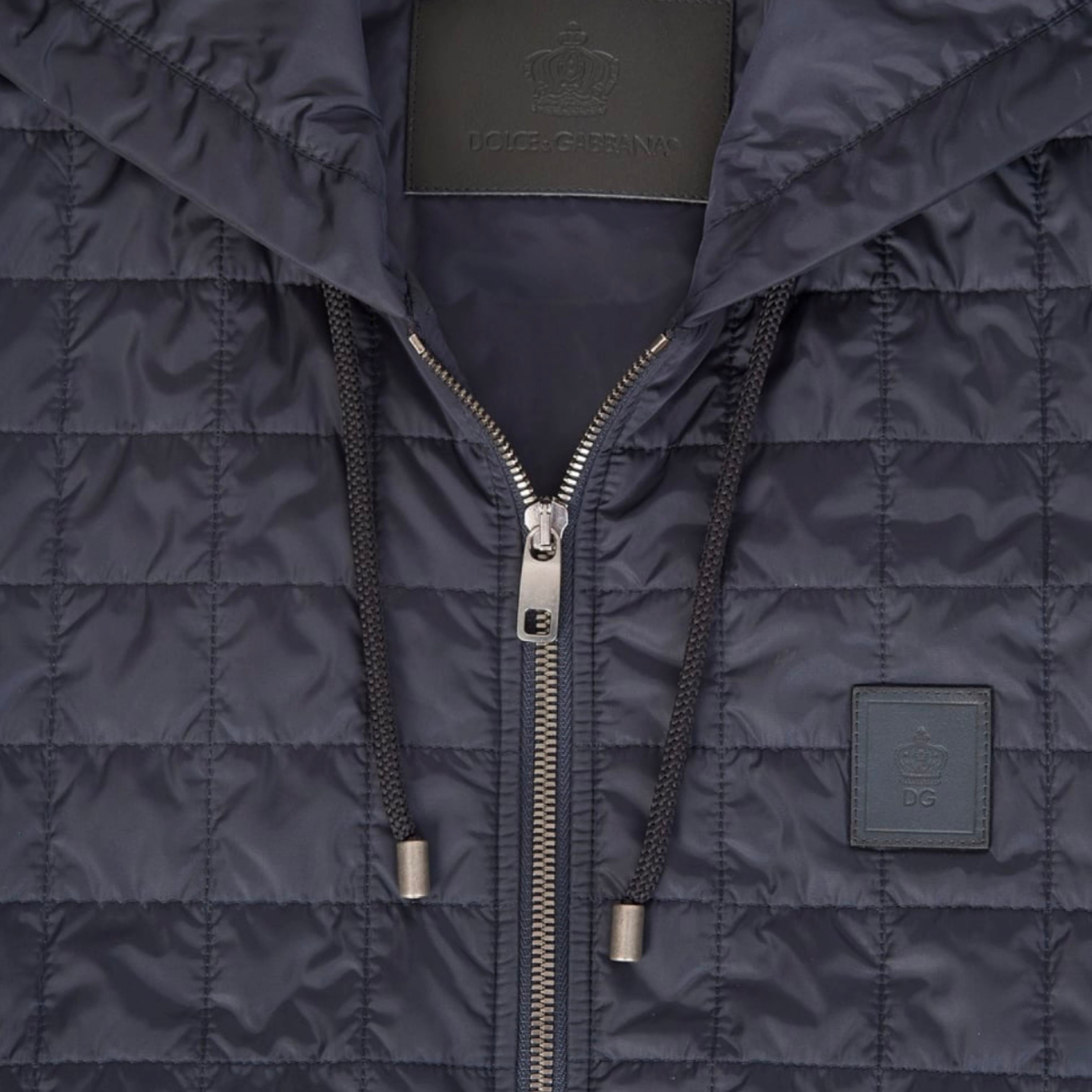 Dolce & Gabbana Men's Navy Blue Hooded Vest Jacket - Lightweight Water-Resistant Puffer Gilet for Outdoor Activities & Casual Wear