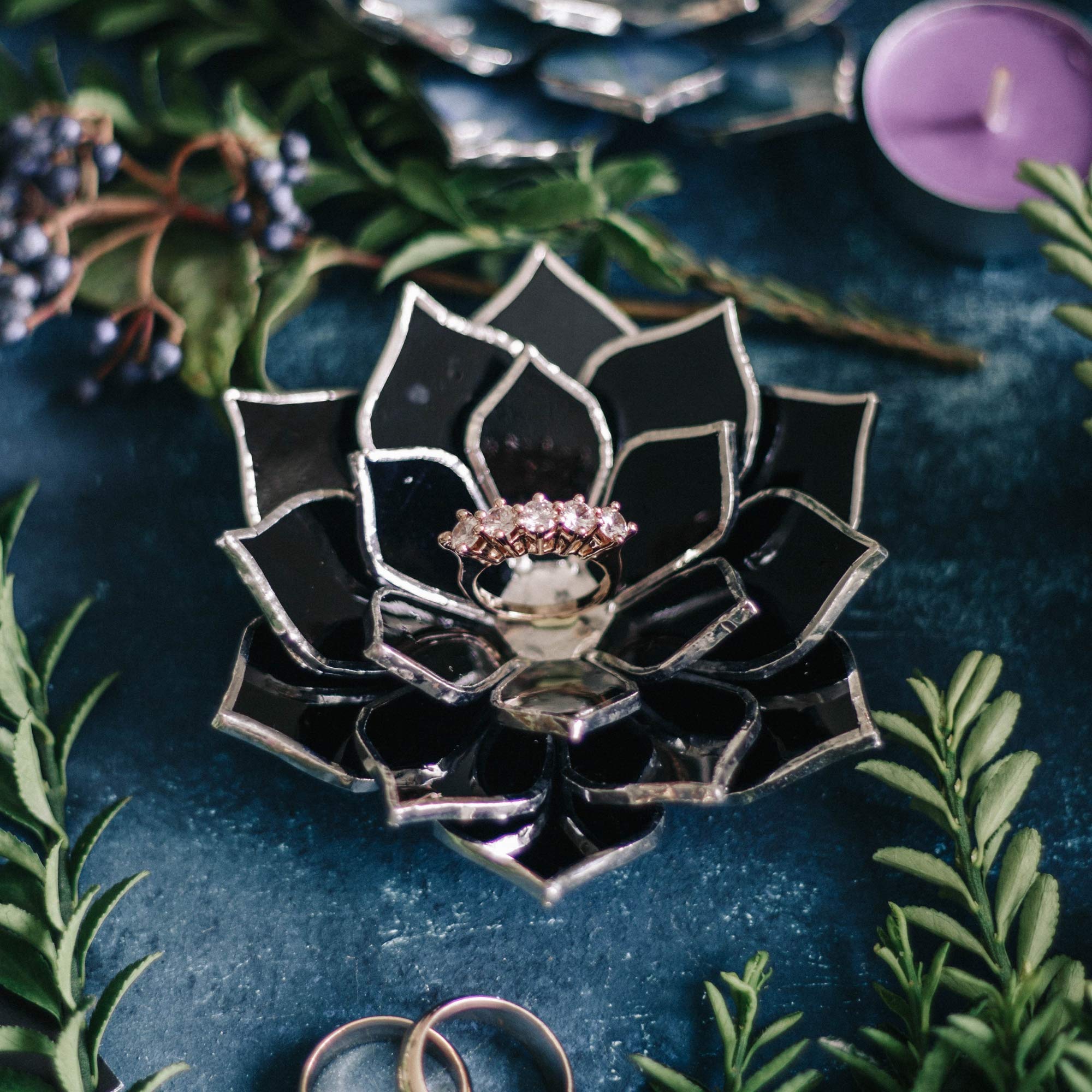 Succulent Ring Dish - Elegant Wedding Ring Holder & Jewelry Storage | Vanity Decor for Home | Perfect Valentine's Day & Engagement Gift | Gothic Wedding Decor | Black Prince Design - Ideal for Bedroom, Bathroom & Bridal Dressing Table