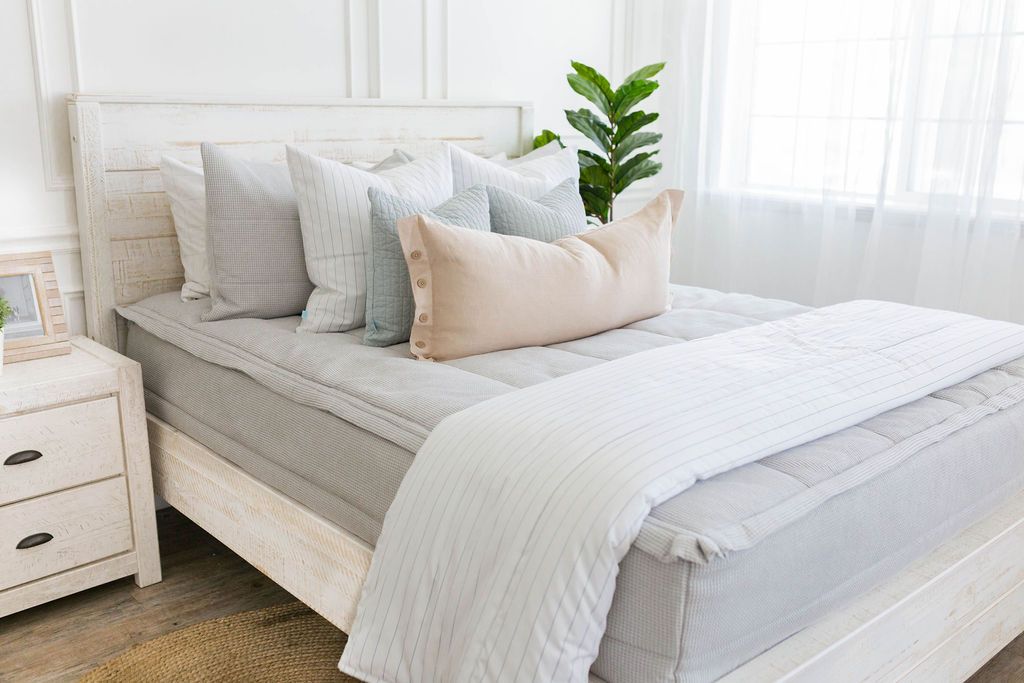 Harper Luxe Soft Plush Fleece Blanket - Ultra Cozy & Warm Throw for Bed, Couch, and Travel - Perfect for Winter, Gifts, and Home Decor