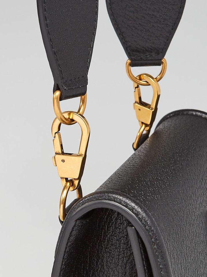 Gucci Black Leather Crossbody Animalier Saddle Bag for Women - Perfect for Casual Outings, Date Nights & Travel Accessories