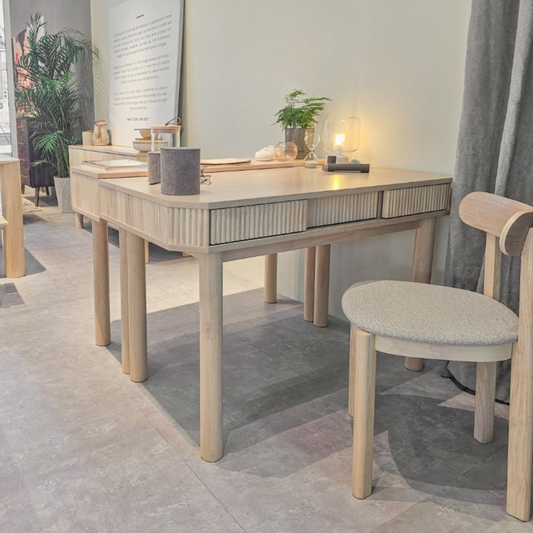 LUDLOW White Wash Oak Study Desk - Modern Home Office Desk for Working, Writing & Studying - Perfect for Small Spaces & Home Offices
