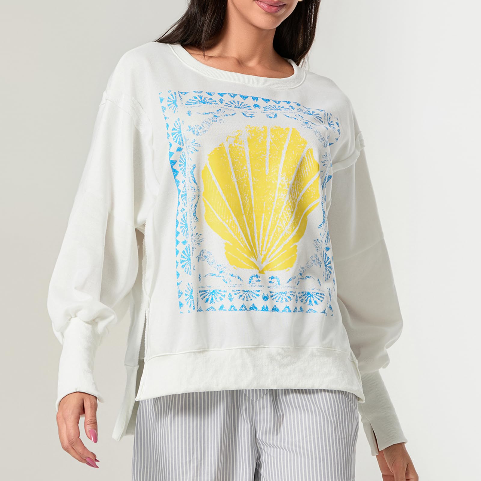 Amiblvowa Women's Oversized Graphic Sweatshirt - Y2K Vintage Long Sleeve Drop Shoulder Crewneck Shirt | Casual Streetwear, Loungewear & Winter Fashion