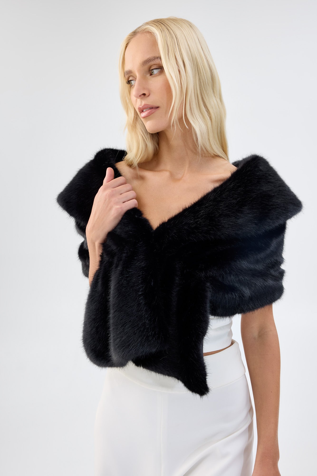 Elegant Champagne Wrap - Perfect for Weddings, Parties & Special Occasions | Stylish & Comfortable