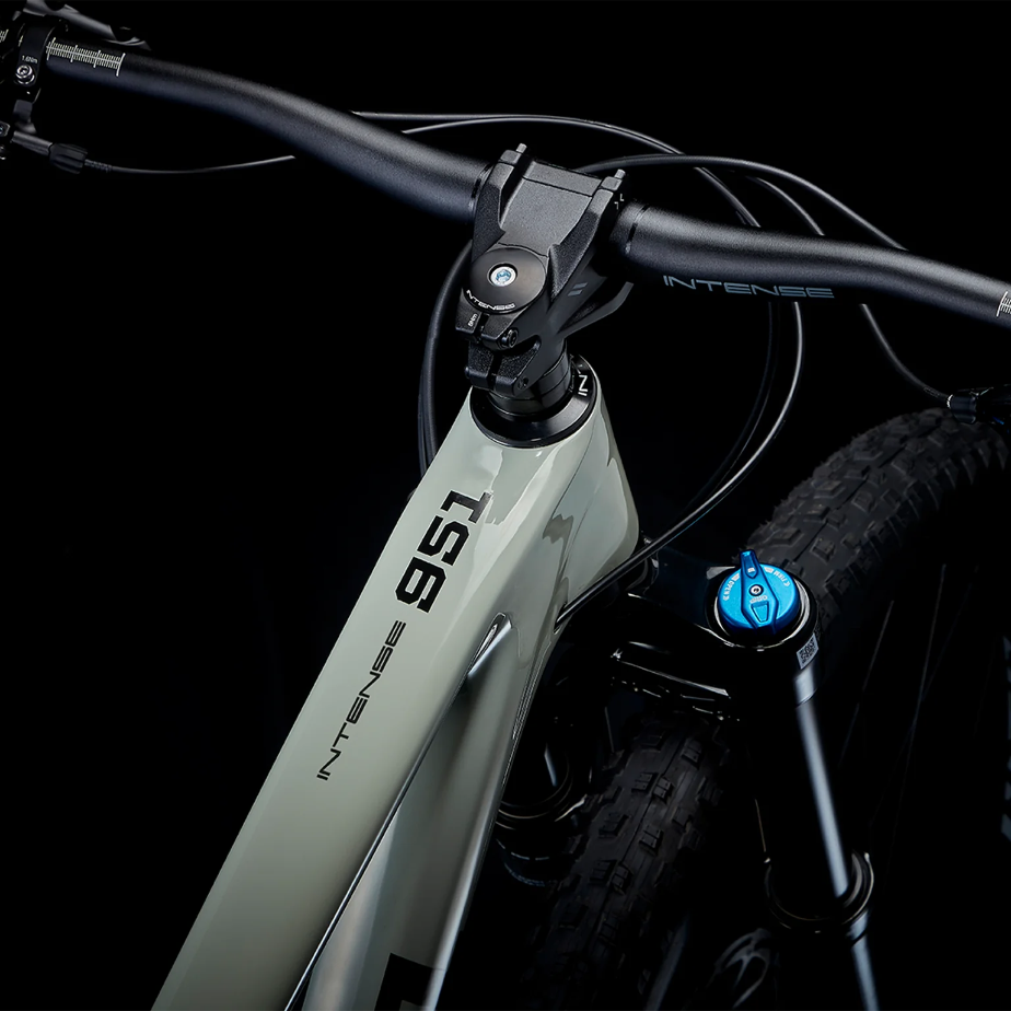 Intense 951 Series Trail Carbon Mountain Bike - UDH Compatible, Lightweight & Durable for Off-Road Adventures | Perfect for Trail Riding & Mountain Biking Enthusiasts