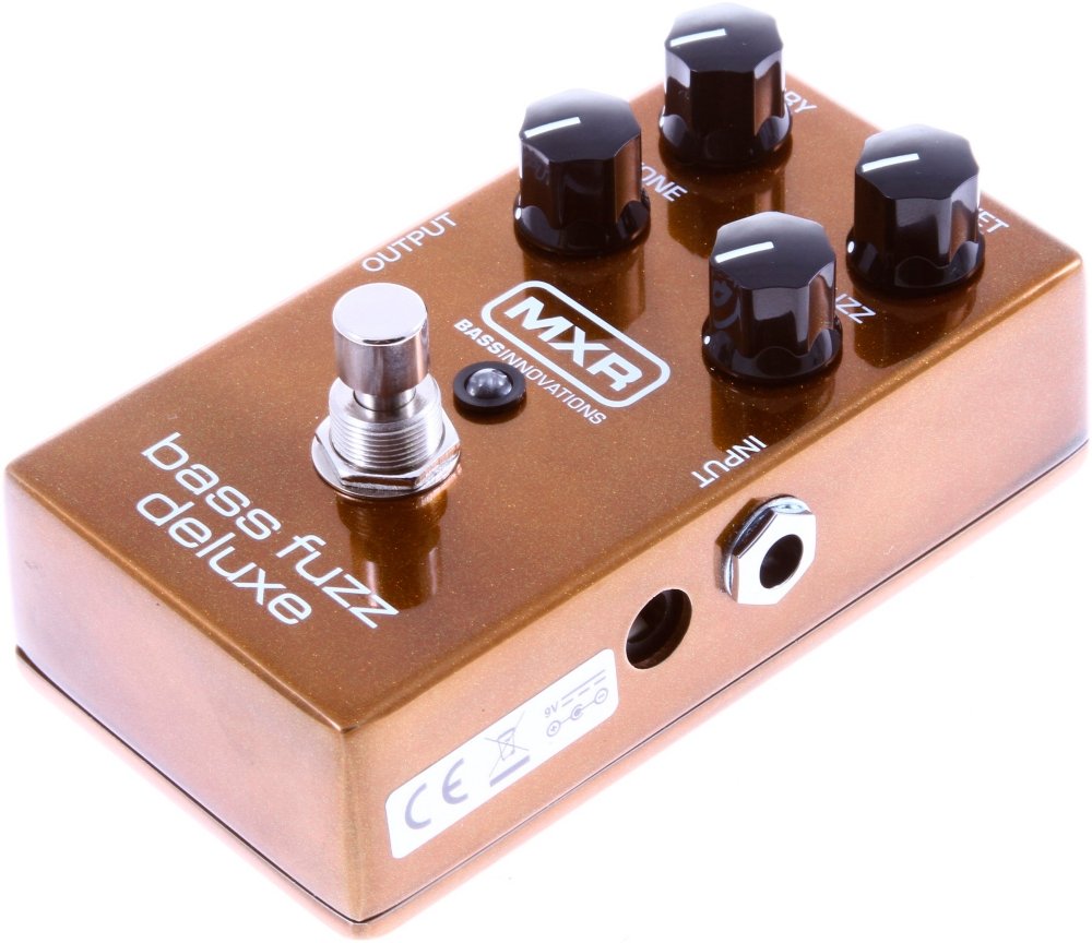 MXR Bass Fuzz Deluxe Pedal - JIM DUNLOP Premium Bass Effects for Guitarists & Musicians - Perfect for Live Performances, Studio Recording & Bass Enhancement